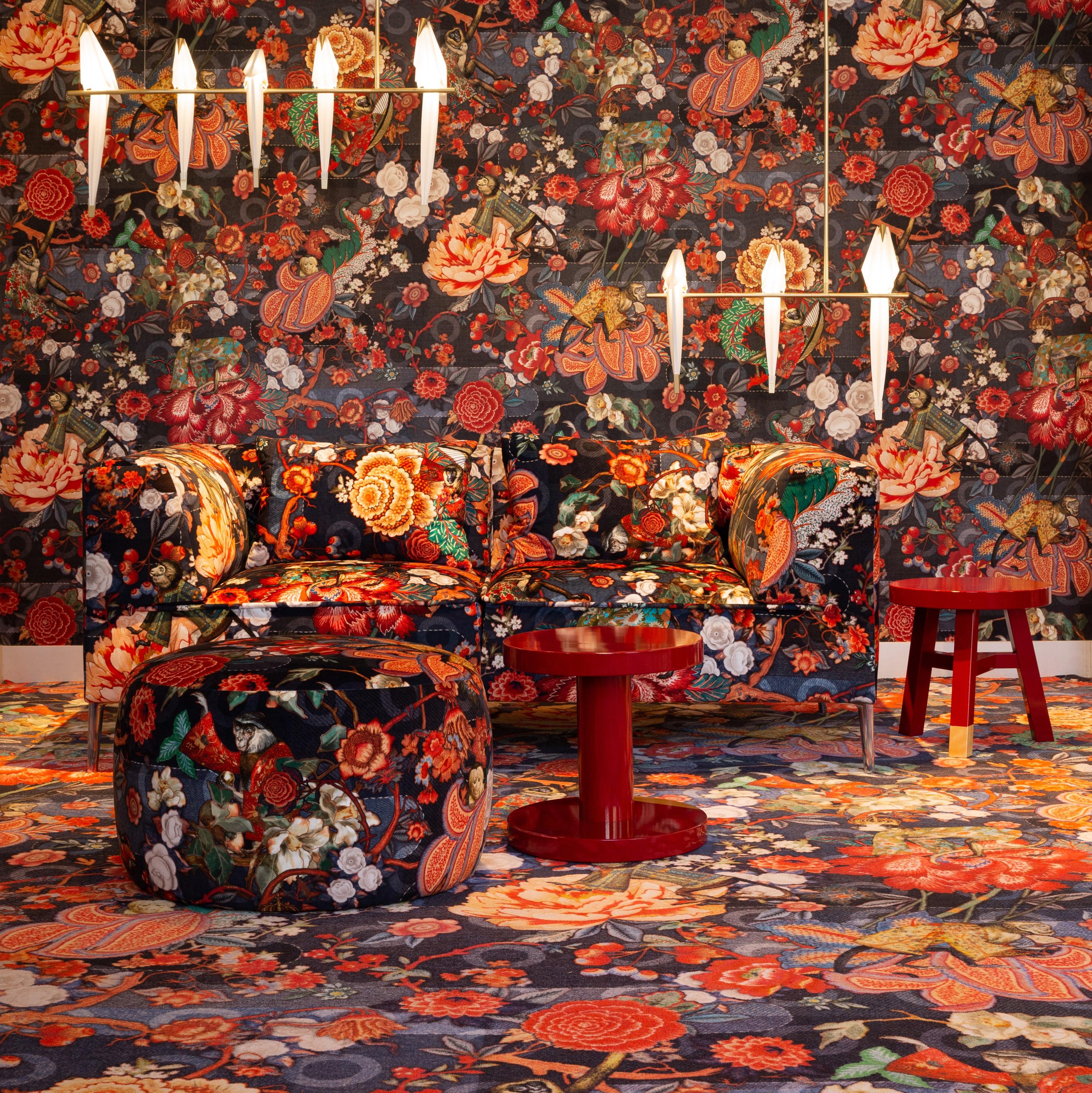 Moooi Großer Rendezvous Tokyo Blauer indigoblauer runder Teppich aus weichem Polyamide (Niederländisch) im Angebot