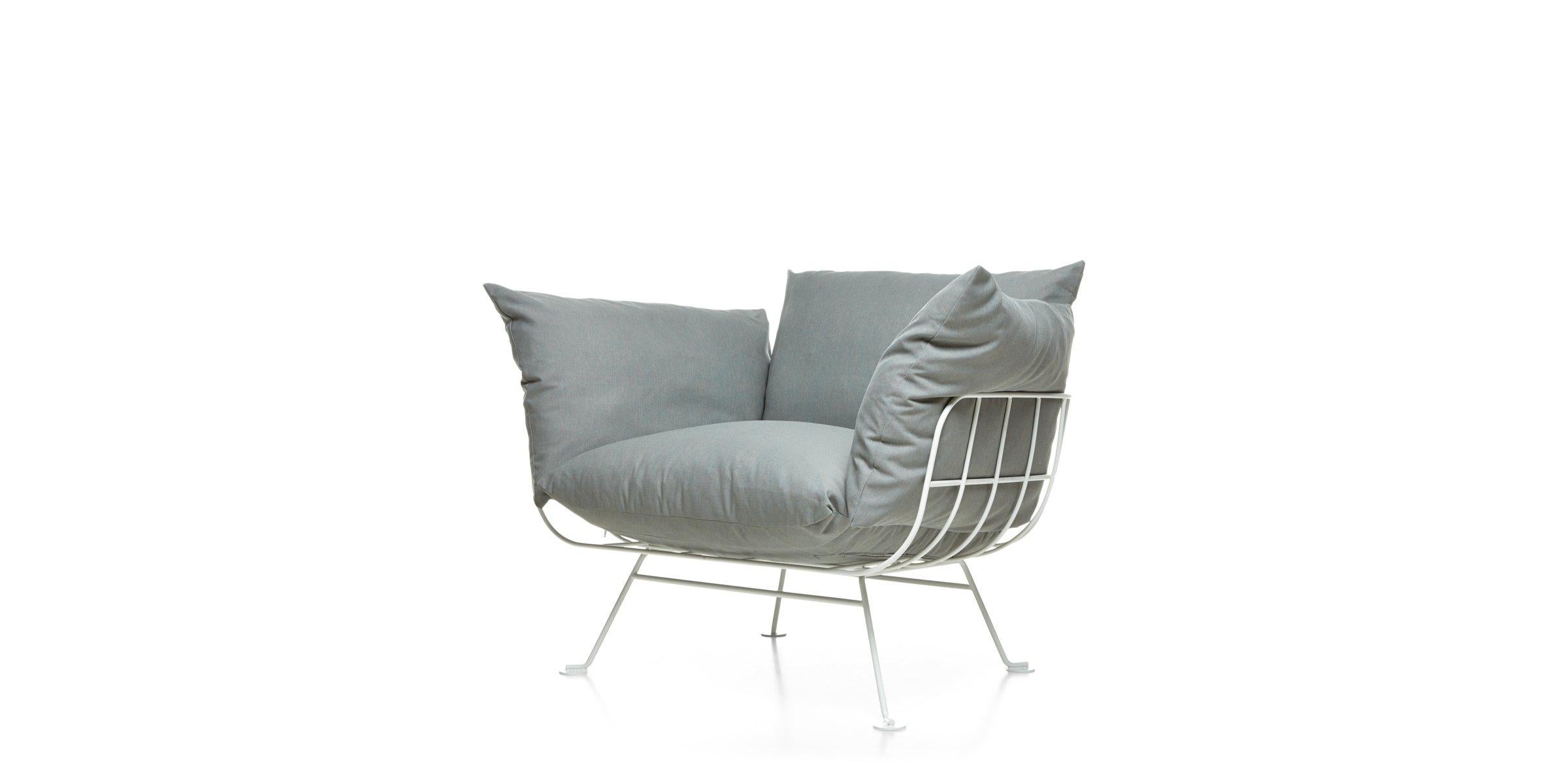 Modern Moooi Nest Armchair in Harald 3, 823 Upholstery with White Steel Frame For Sale