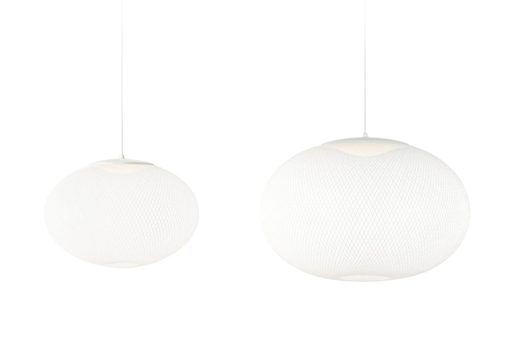 Dutch Moooi NR2 Medium White LED Suspension Lamp in Aluminum and Fiberglass, 10m For Sale