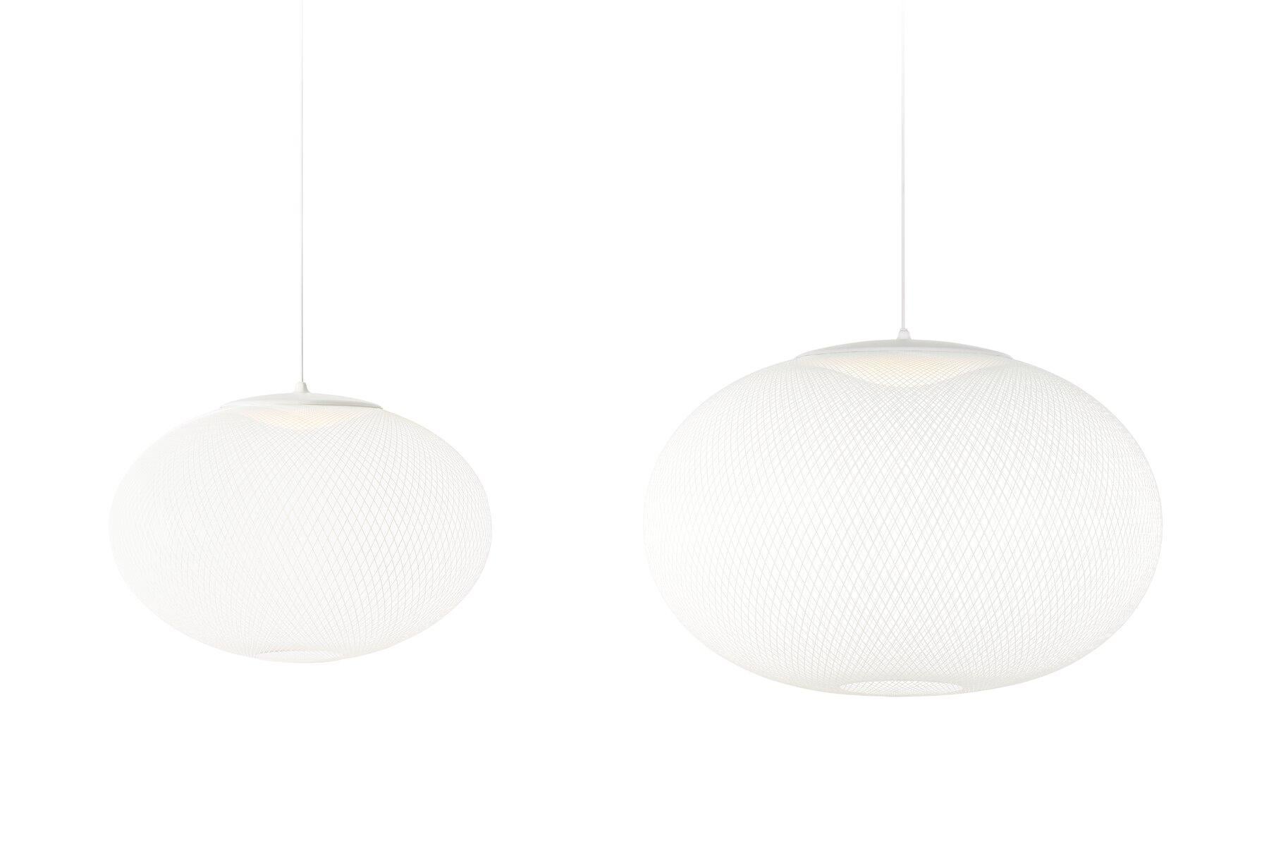 Néerlandais Lampe à suspension LED blanche moyenne Moooi NR2 en aluminium et fibre de verre en vente