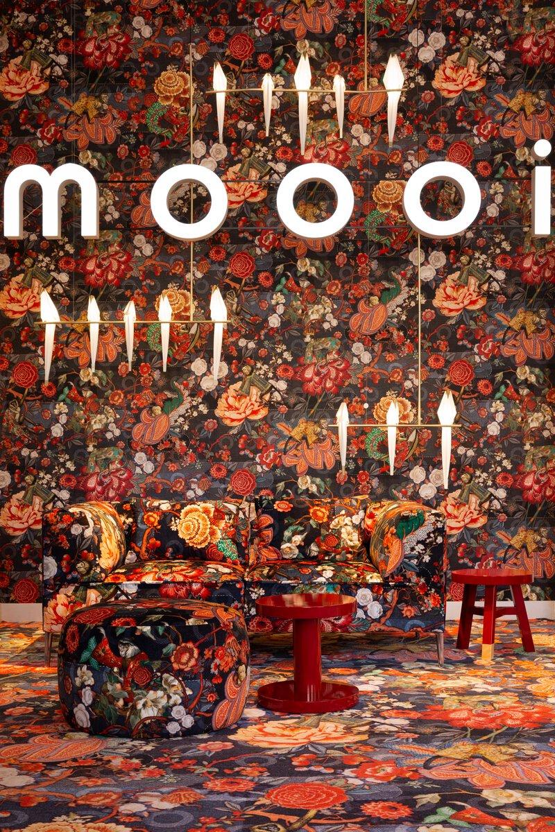 XXIe siècle et contemporain Petit pouf Moooi en bouclette, tapisserie bleue en vente