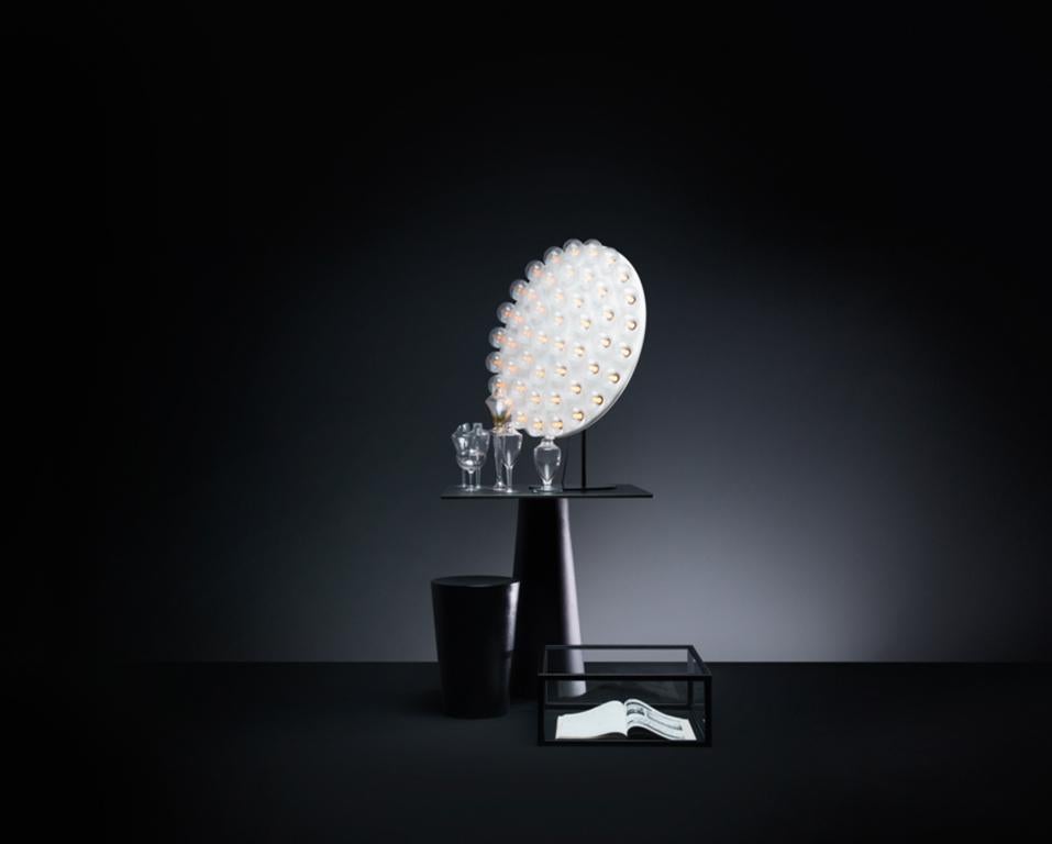 Moderne Lampadaire vertical Moooi Prop Light avec ampoules en verre blanc doux de Bertjan Pot en vente