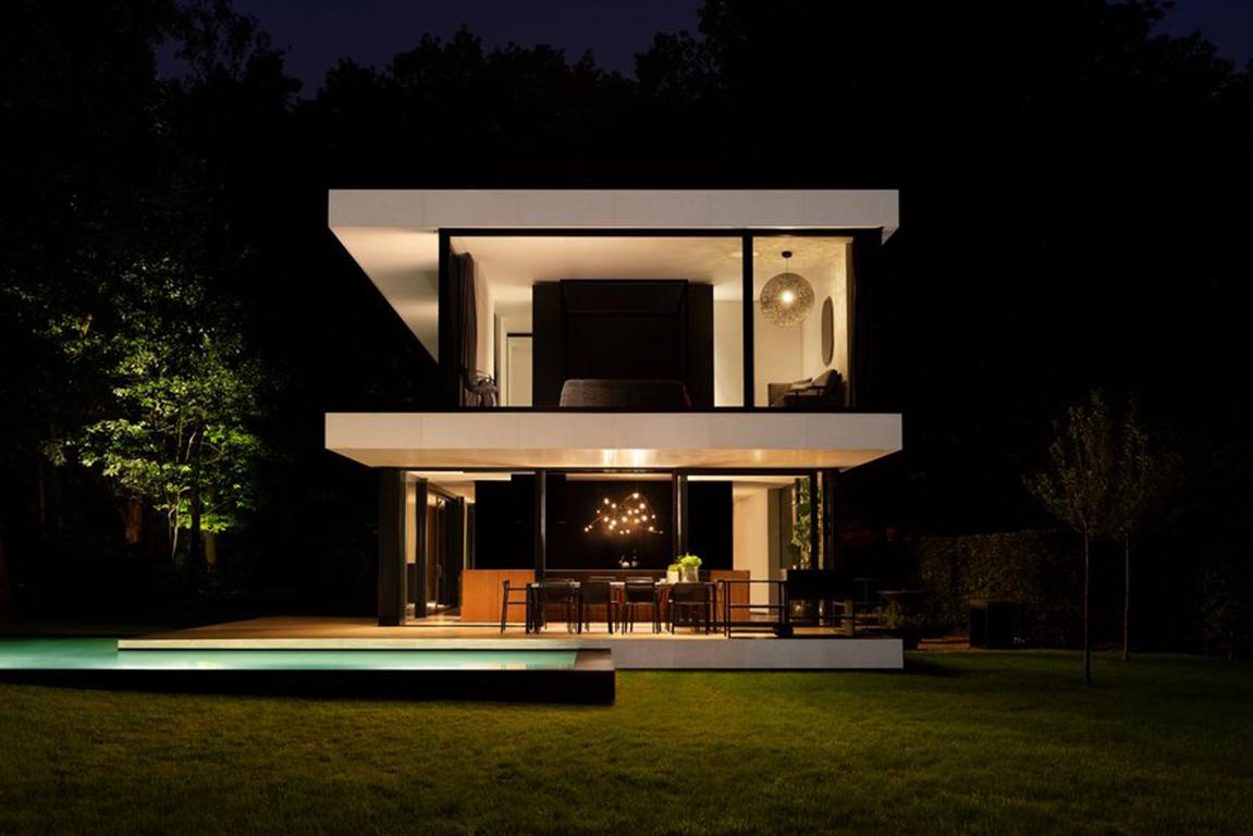 XXI secolo e contemporaneo Moooi Random Light II Piccola lampada a LED a sospensione in acciaio cromato nero in vendita