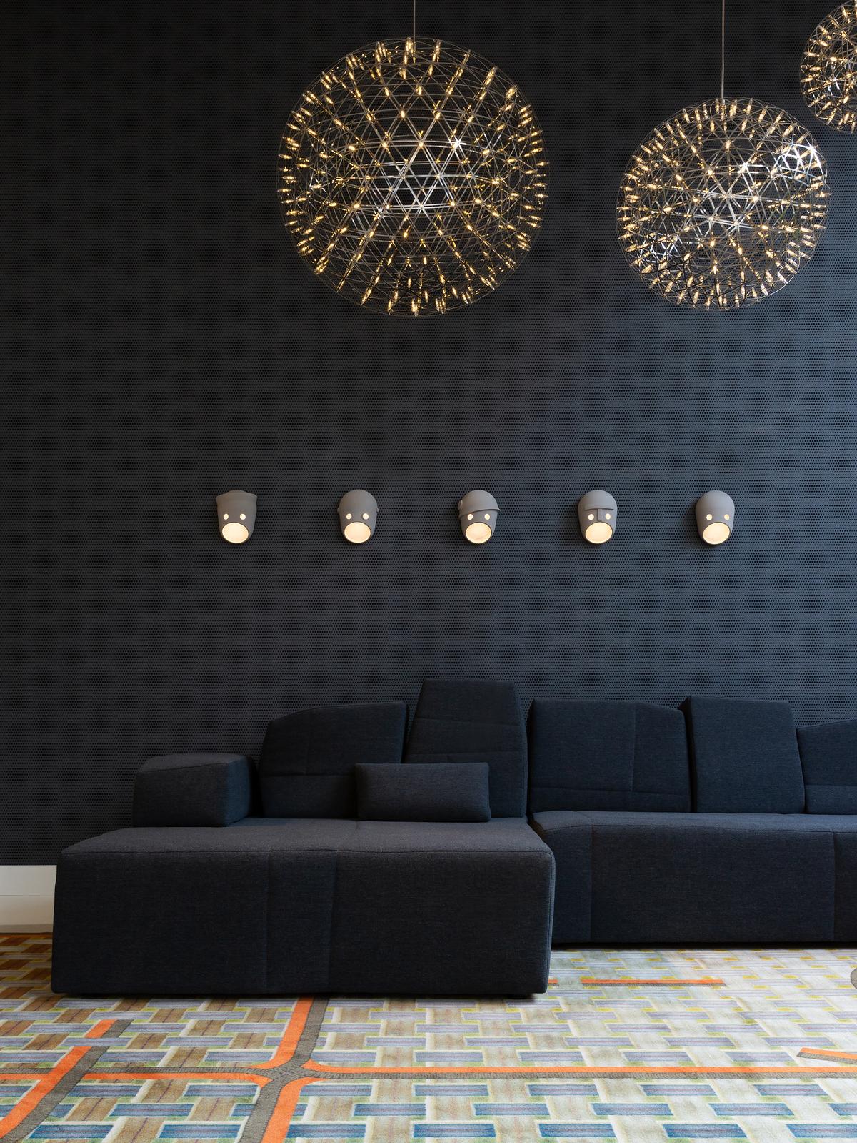Néerlandais Chaise longue Moooi SLT en tissu Divina Melange 3, 620 avec cadre en acier en vente