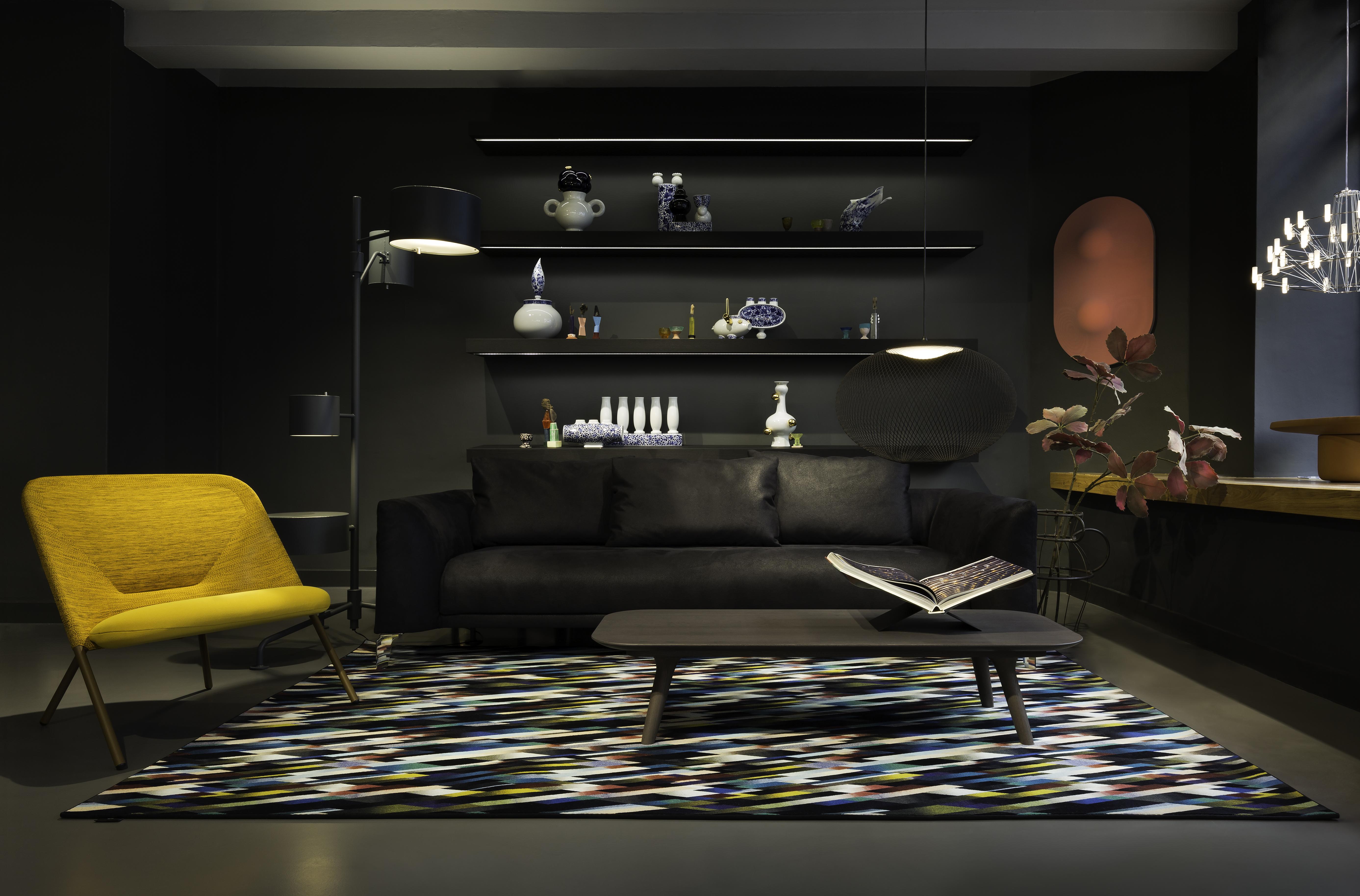 Moooi Small Diagonal Gradient Dark Rug in Low Pile Polyamide by Kit Miles In New Condition For Sale In Brooklyn, NY