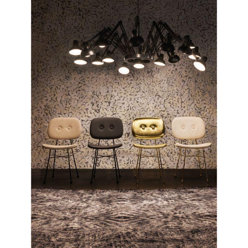 Moooi Kleiner, ausgestorbener, geflochtener Tier-Teppich in niedrigem Polyamide mit tiefem Flor (Niederländisch) im Angebot