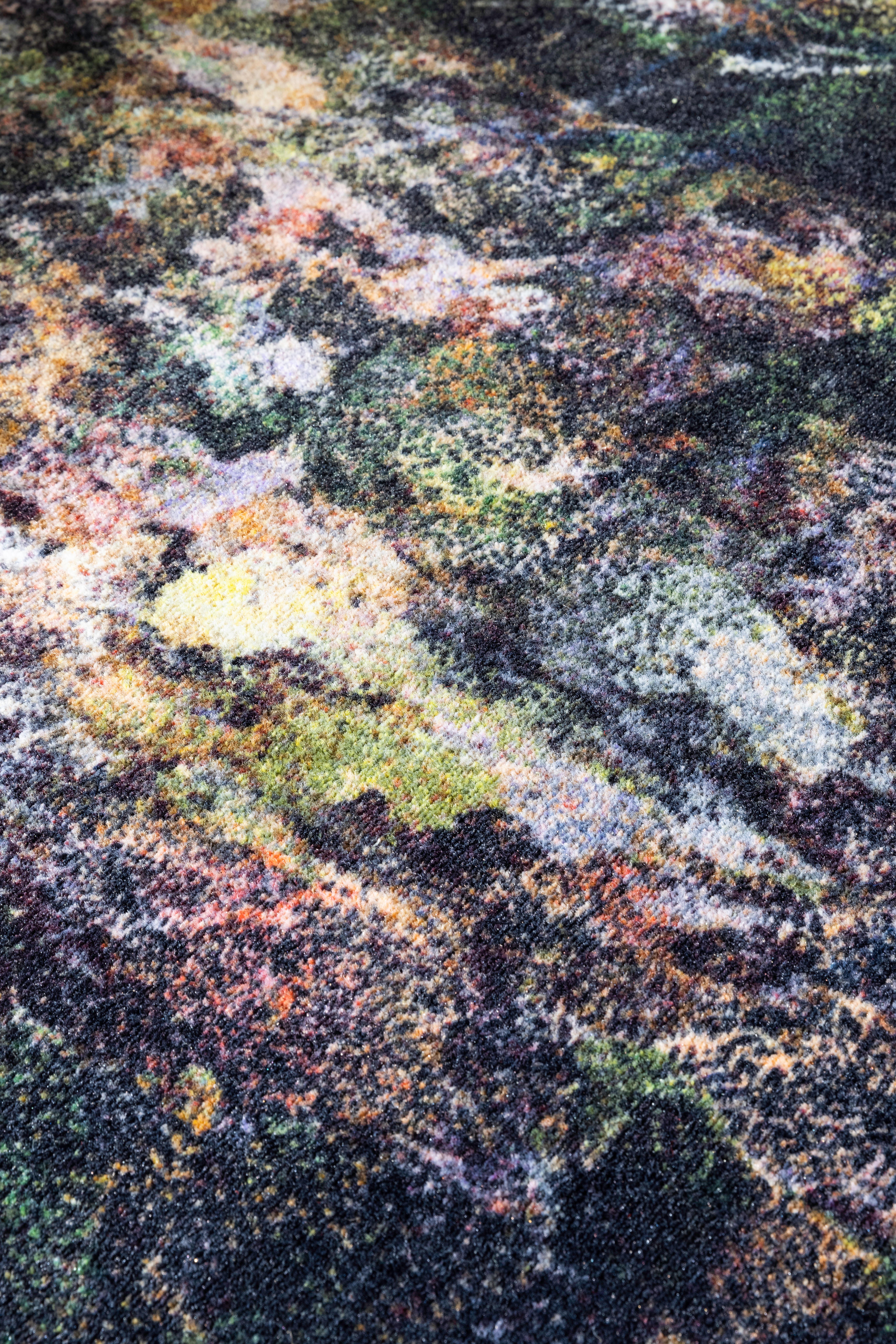 Moooi Kleiner runder Forest Floors Teppich aus weichem Garn Polyamide (Niederländisch) im Angebot