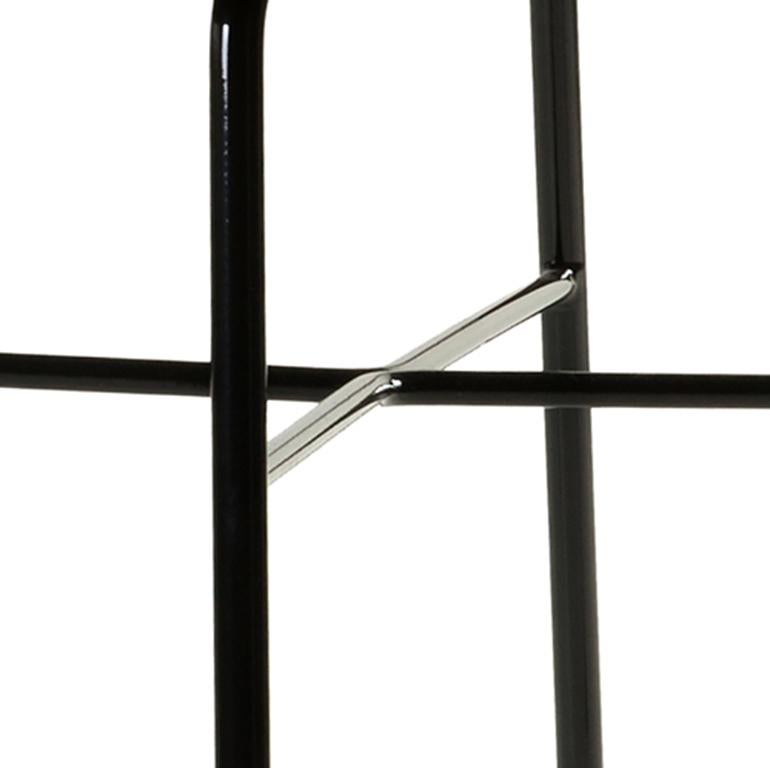 Moooi The Golden Chair avec cadre en acier noir et tissu d'ameublement noir en vente 1