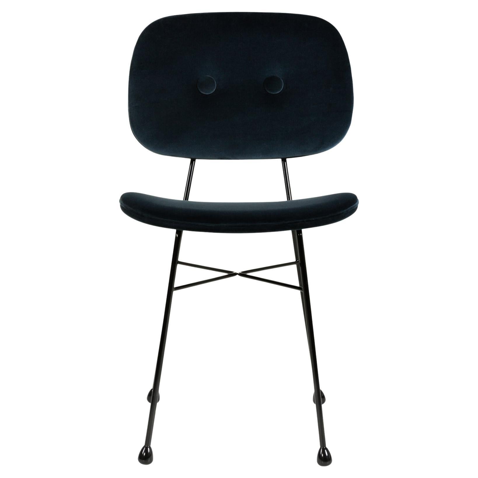 Moooi The Golden Chair avec cadre en acier noir et tissu bleu Harald 3 182 en vente