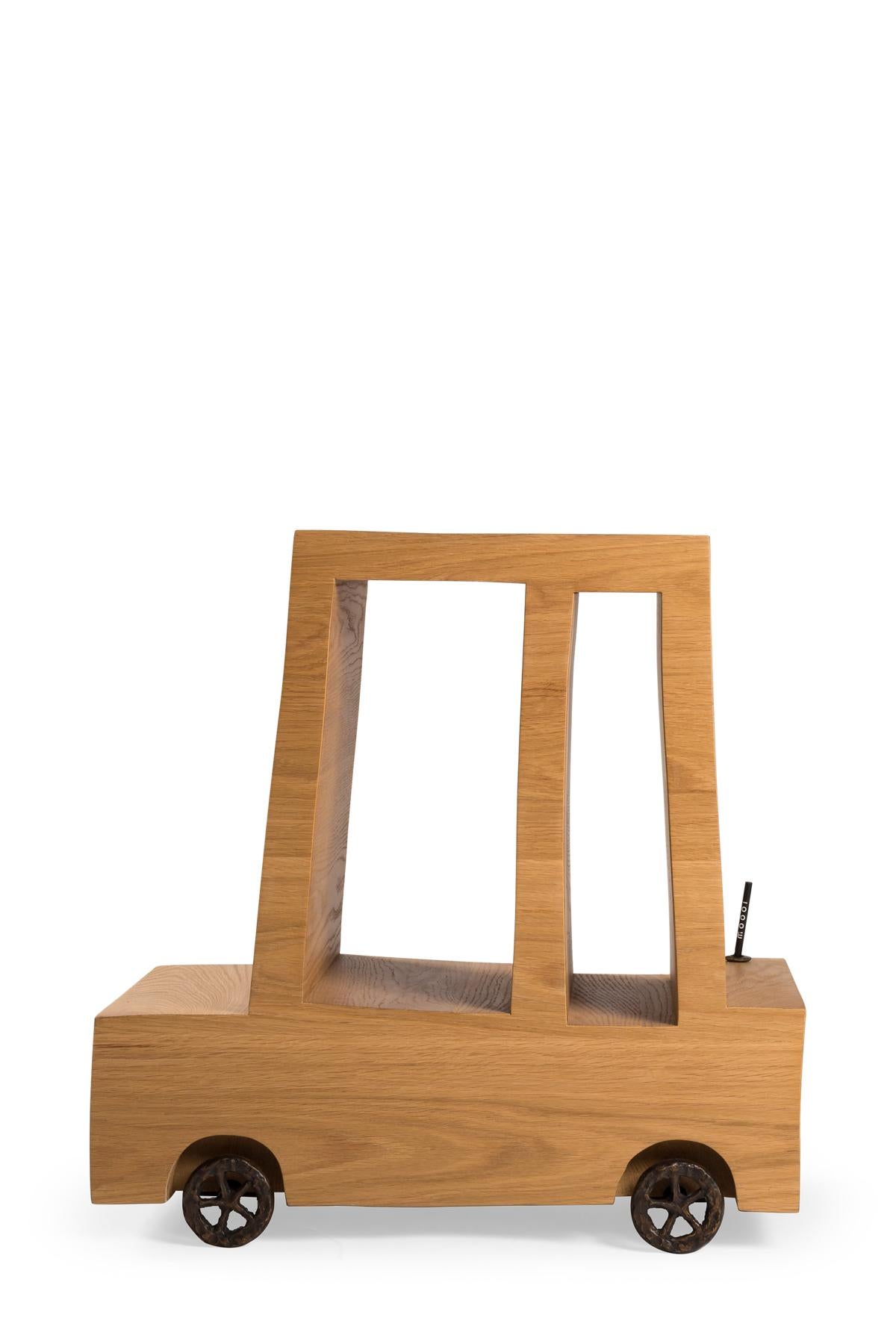 Hoher Moooi Turbo-Tisch mit Holzrahmen von Maarten Baas (21. Jahrhundert und zeitgenössisch) im Angebot