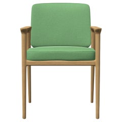 Moooi Zio Esszimmerstuhl in Divina 3, 966 Polsterung mit Eichenholz-Naturölrahmen