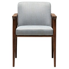 Chaise de salle à manger Moooi Zio en tissu d'ameublement griffon avec cadre Cinnamon teinté chêne