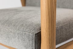 Sedia da pranzo Moooi Zio con seduta in alluminio Vesper e struttura in Oak tinto cannella