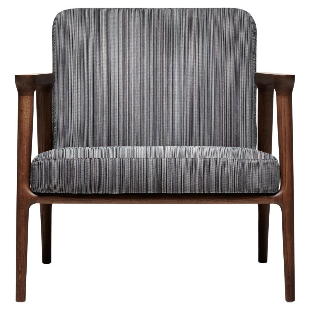 Moooi Zio Lounge Chair in Manga, Brown Upholstery with Oak Stained Grey Frame For Sale