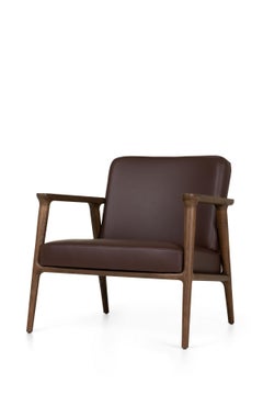 Moooi Zio Silla Lounge en Tapicería Marrón Espectro y Estructura Canela Teñida de Roble