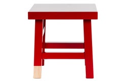 Table d'appoint de ferme en bouleau massif laqué rouge Mooooi