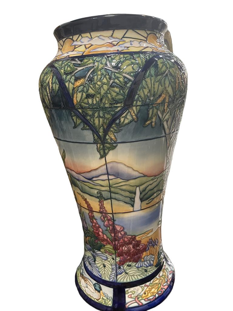 MOORCROFT art pottery Rachel Bishop Design PARRAMORE LARGE Vase, 2002 . For Sale 4