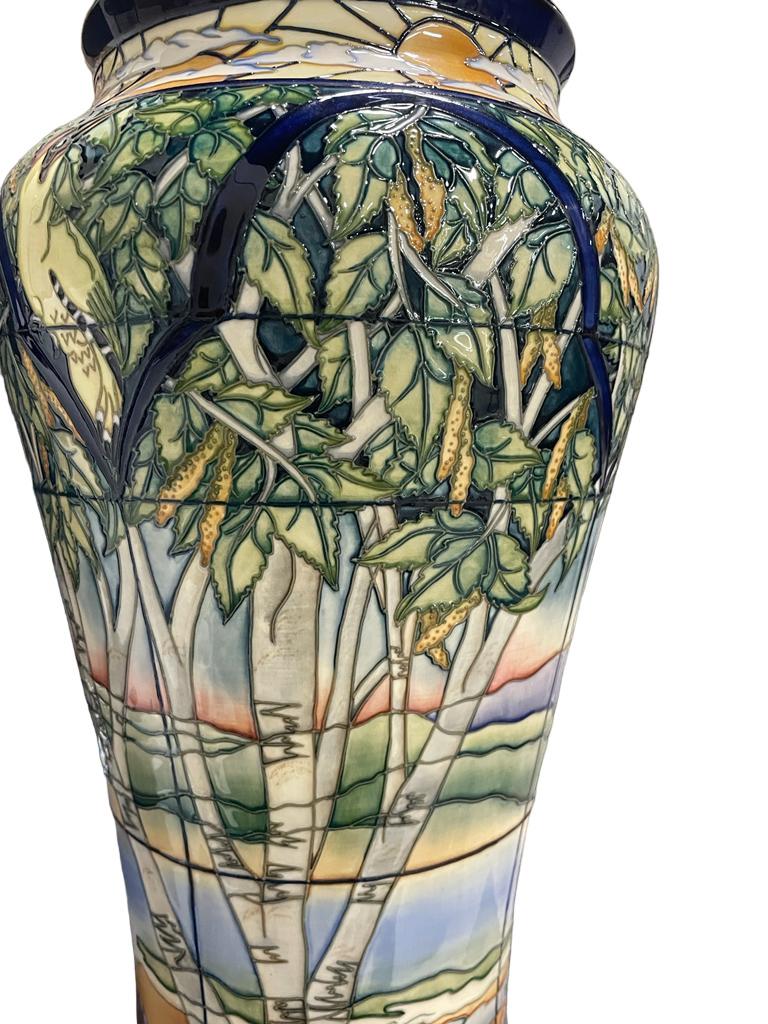 MOORCROFT art pottery Rachel Bishop Design PARRAMORE LARGE Vase, 2002 . For Sale 1