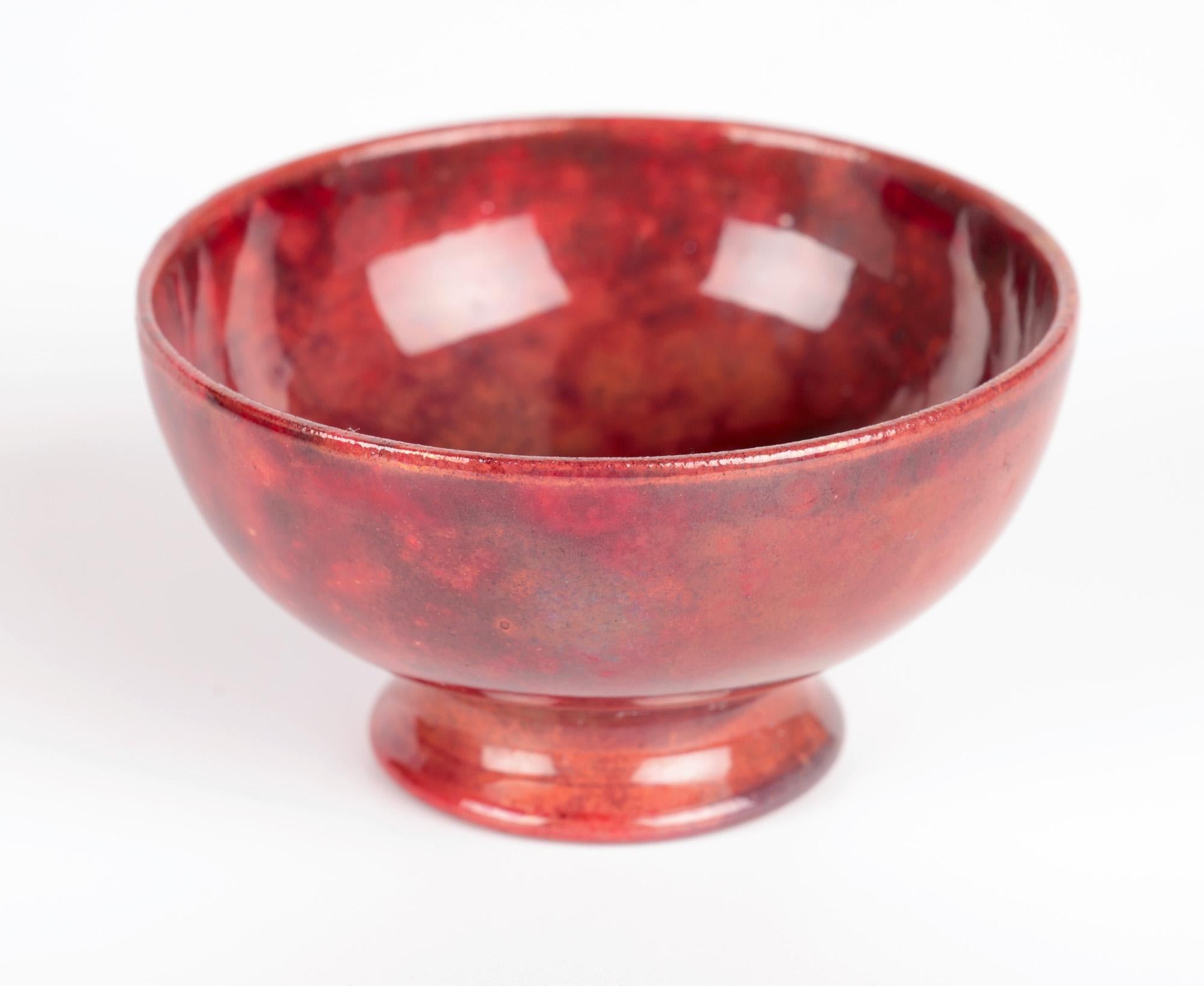 Moorcroft Arts & Crafts Miniature Red Mottled Glaze Pottery Bowl In Good Condition For Sale In Bishop's Stortford, Hertfordshire