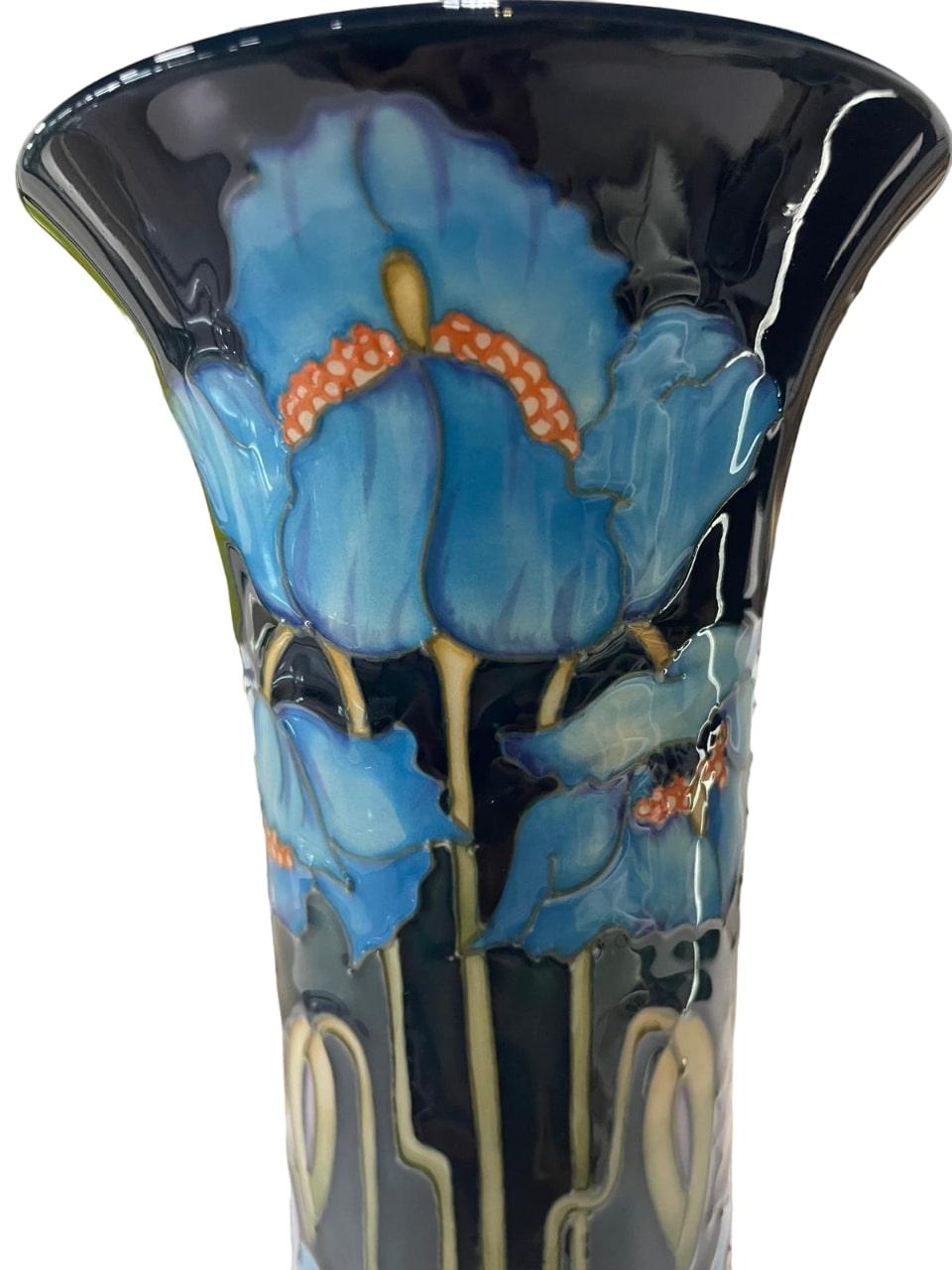 MOORCROFT Collector Club design vase Blue RHAPSODY by Phillip Gibson. Dated 2001 For Sale 2