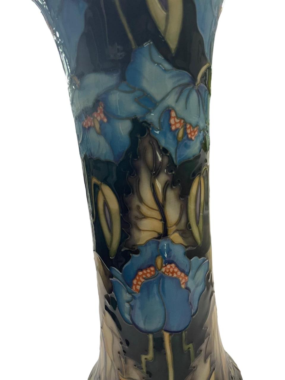 Pottery MOORCROFT Collector Club design vase Blue RHAPSODY by Phillip Gibson. Dated 2001 For Sale