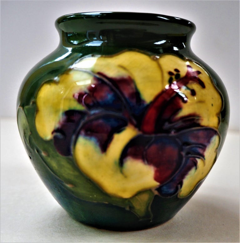 Moorcroft Hibiscus Vase For Sale at 1stDibs