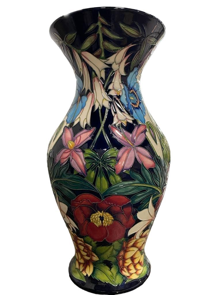 MOORCROFT „Hidcote Manor“ LARGE-Vase, entworfen von Philip Gibson, 15/75, 2004 (Englisch) im Angebot