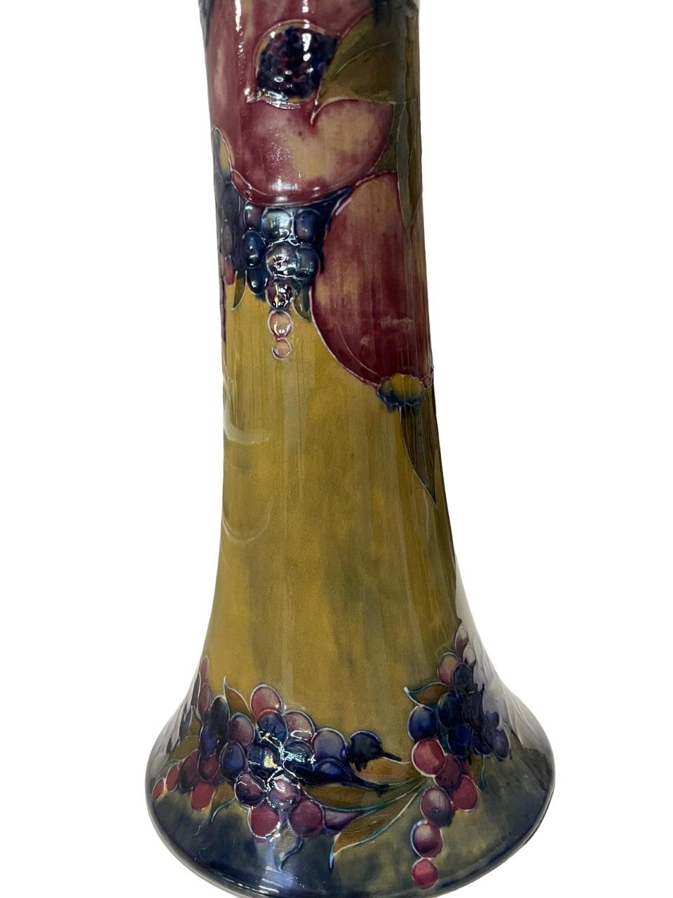 MOORCROFT LARGE POMEGRANATE pattern Vase circa 1916 For Sale 1