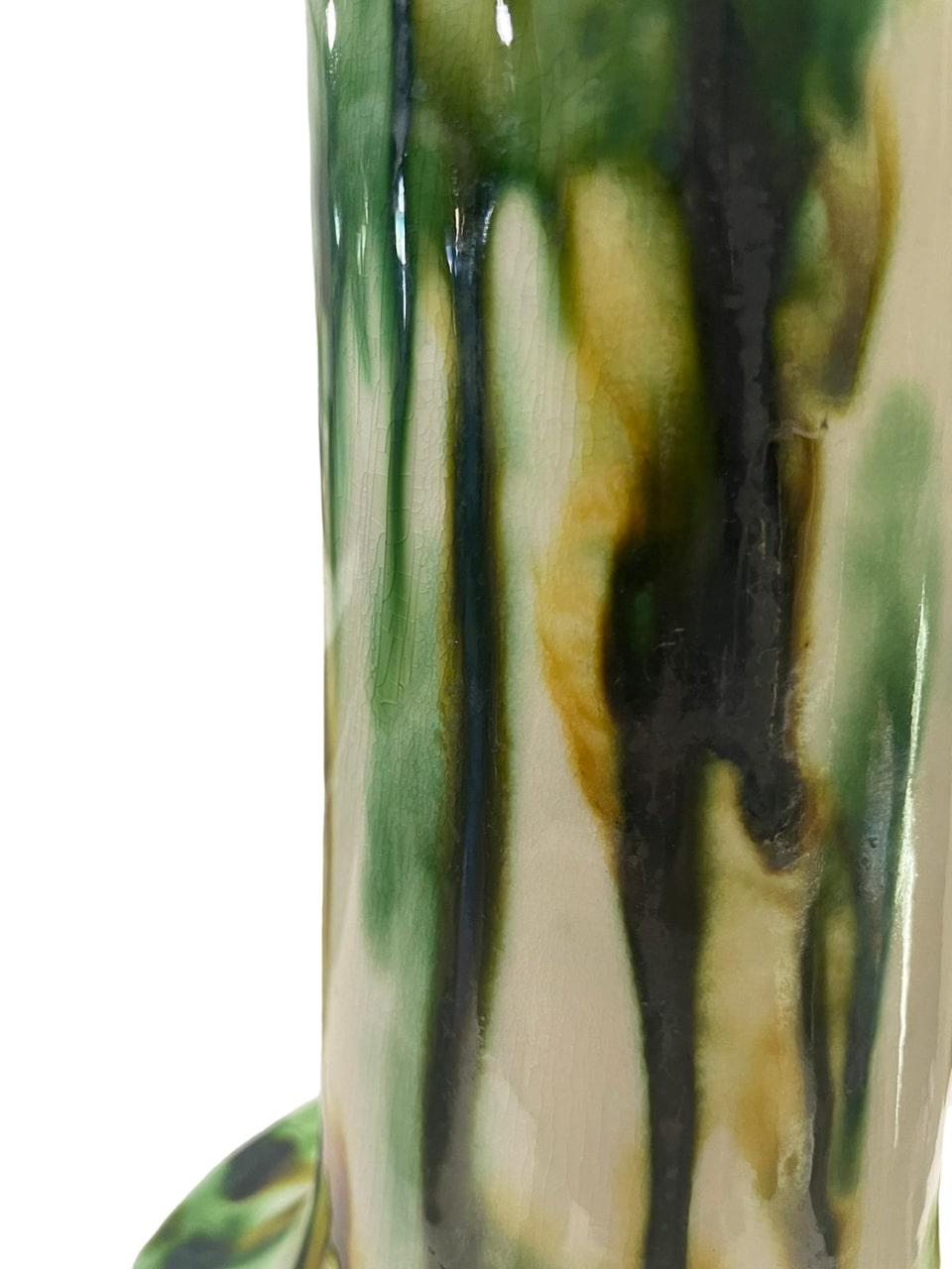 MOORCROFT Lisa Pagoda lidded vase. Circa 1980. For Sale 1
