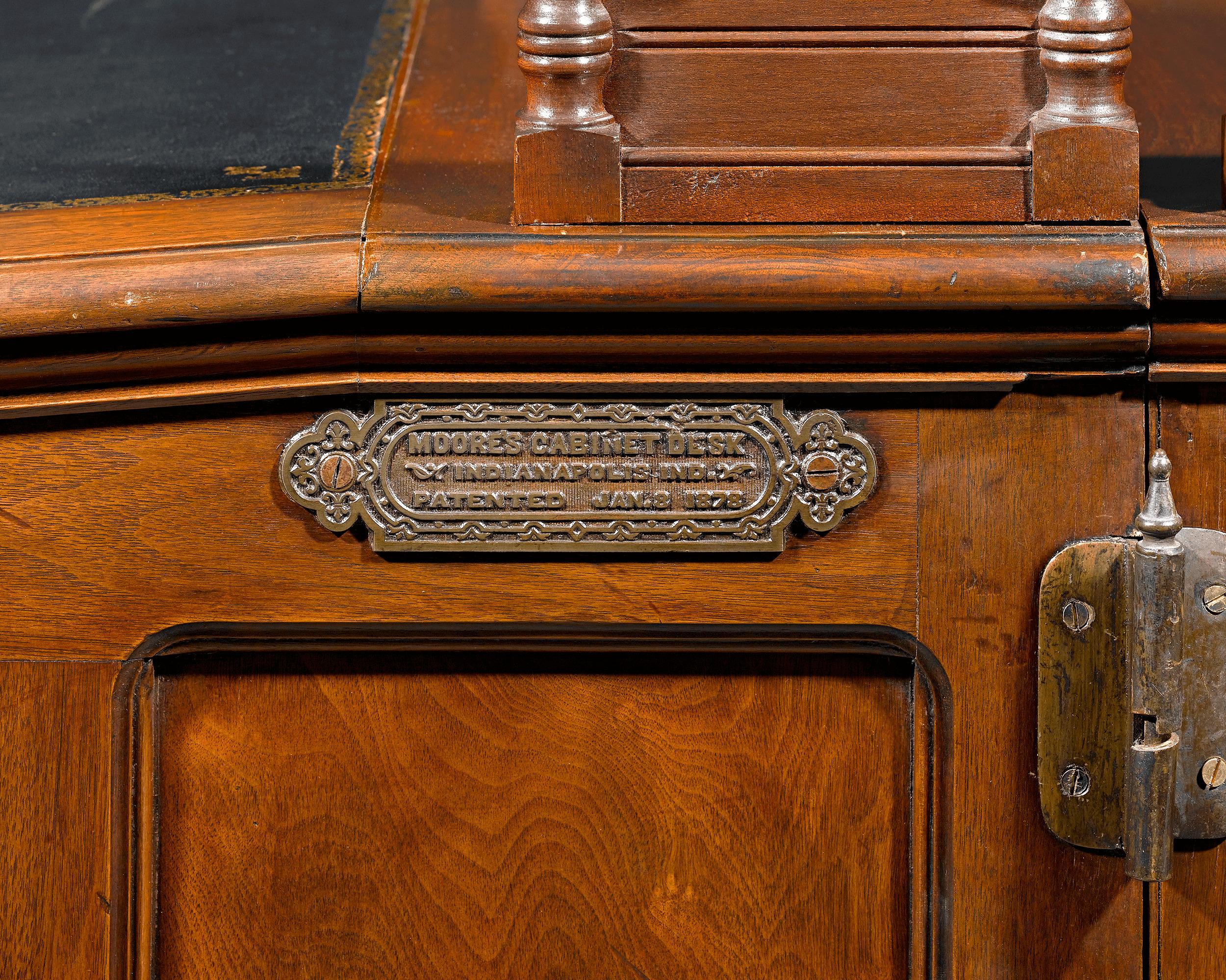 Moore Insurance Patent Desk In Excellent Condition In New Orleans, LA