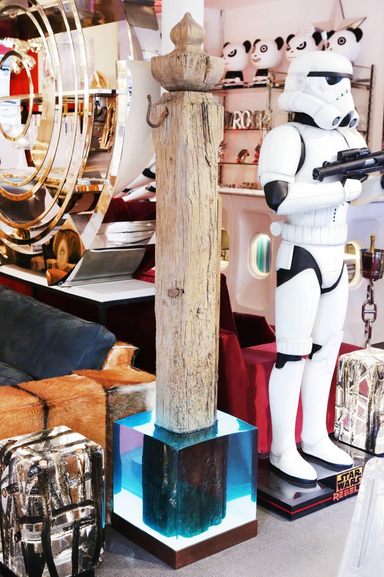 Mooring Venezia Columns Sculpture on Resin Lighted Base For Sale at