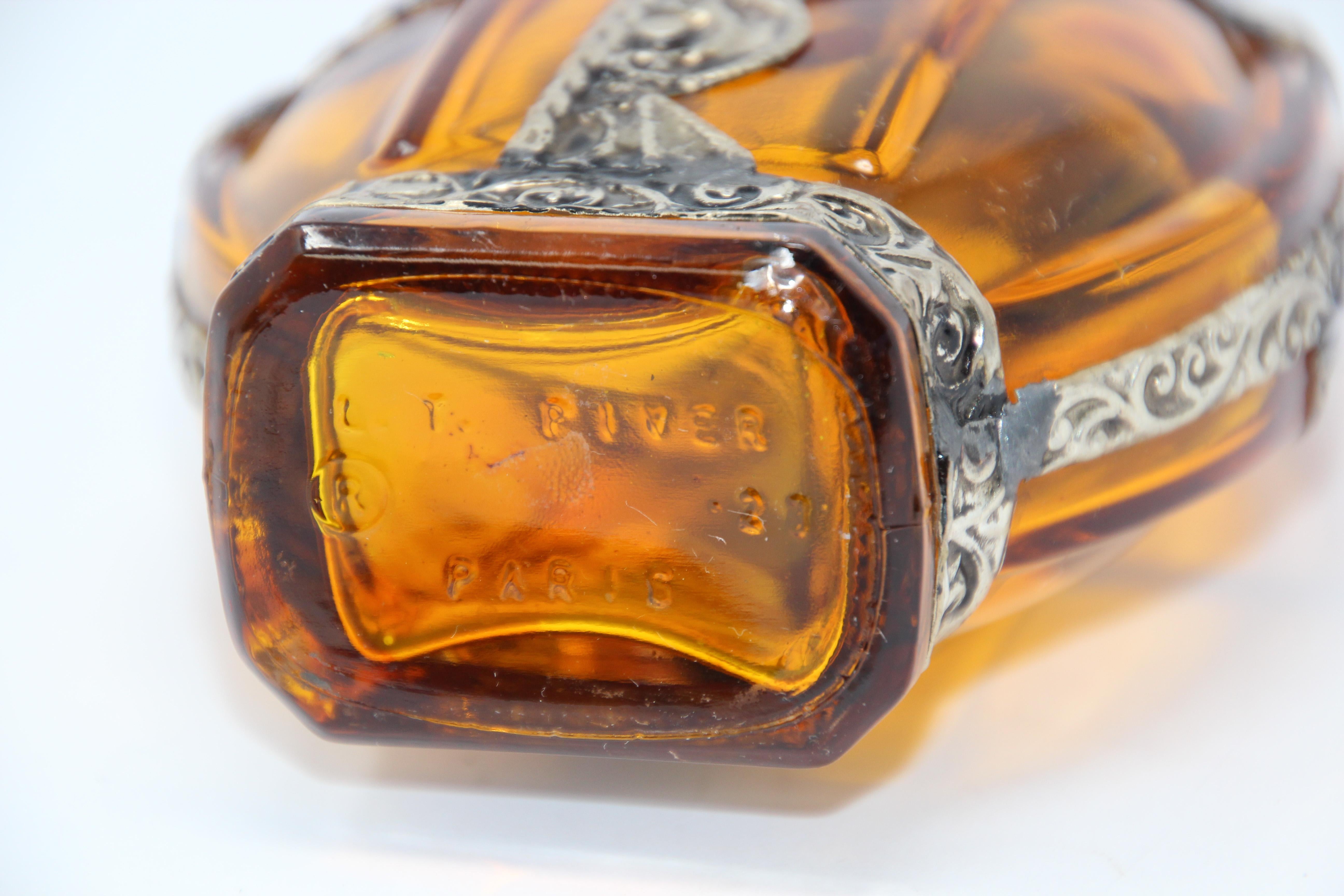 Moorish Amber Glass Perfume Bottle Sprinkler with Embossed Metal Overlay In Good Condition For Sale In North Hollywood, CA
