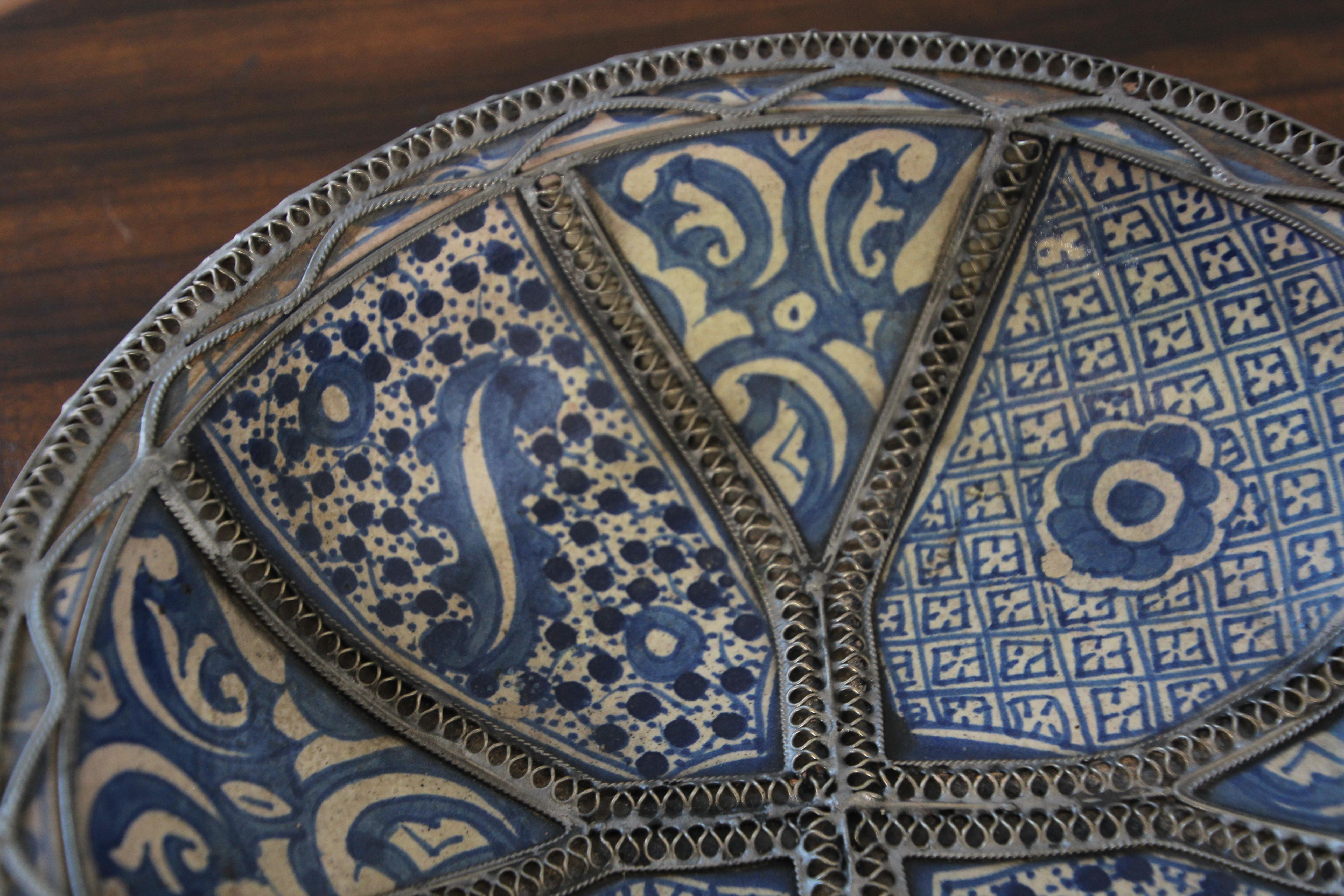 20th Century Moroccan Blue Ceramic Dish Bowl Adorned with Silver Filigree from Fez For Sale