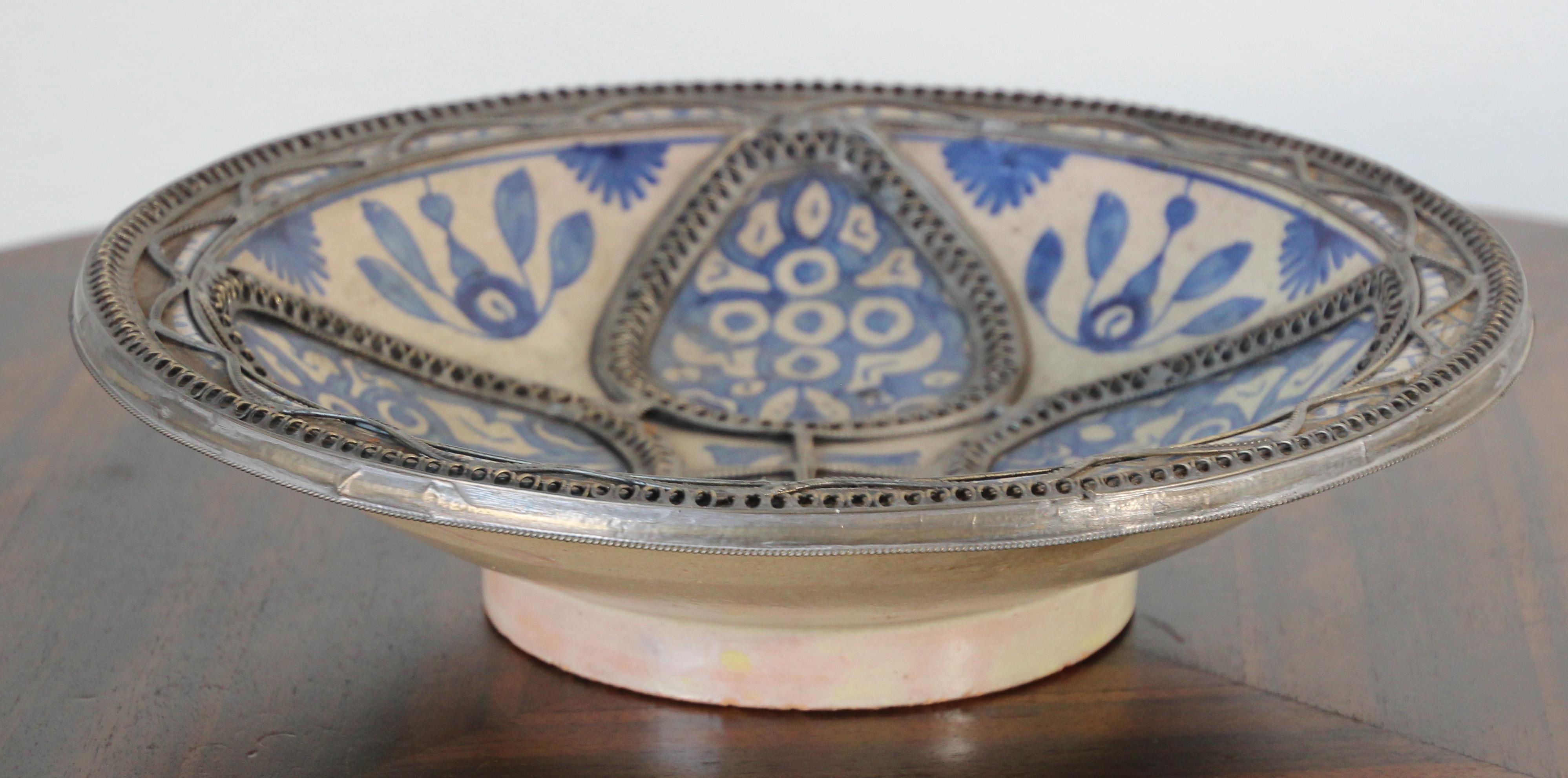 Hand-Crafted Moroccan Ceramic Blue Bowl Adorned with Silver Filigree from Fez Antique 1920s For Sale