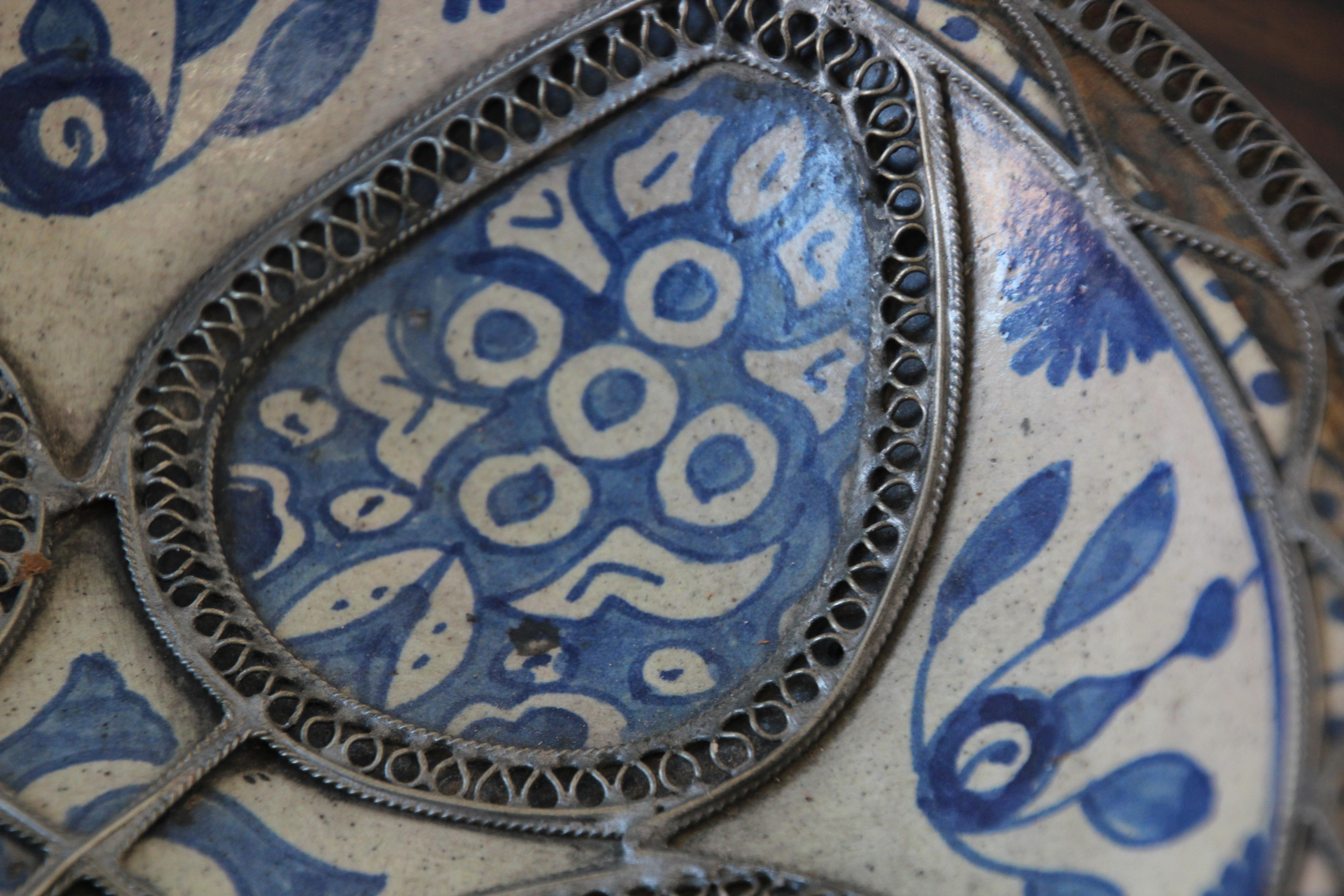 Moroccan Ceramic Blue Bowl Adorned with Silver Filigree from Fez Antique 1920s For Sale 3