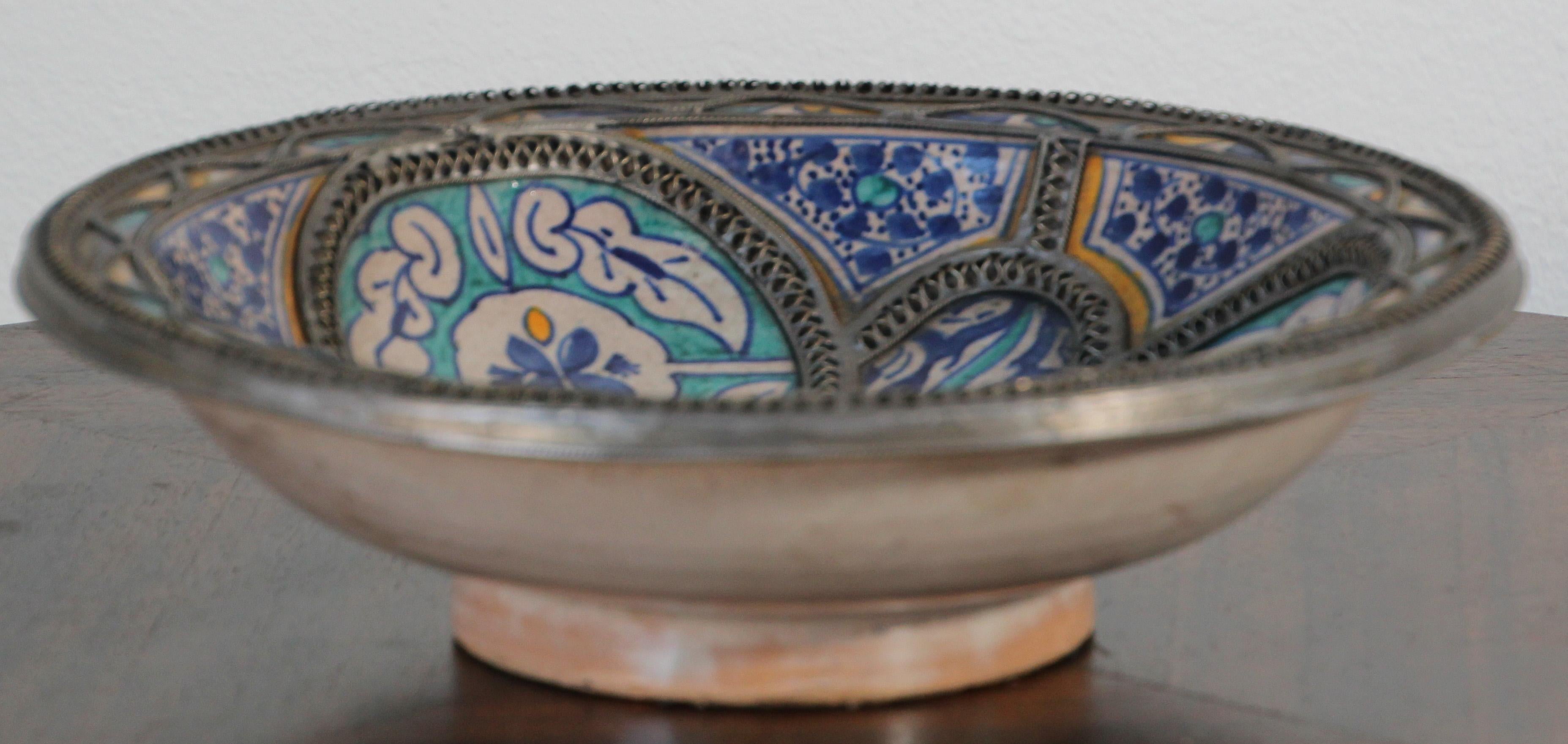 Antique Moorish Ceramic Dish Bowl Adorned with Silver Filigree from Fez In Good Condition In North Hollywood, CA