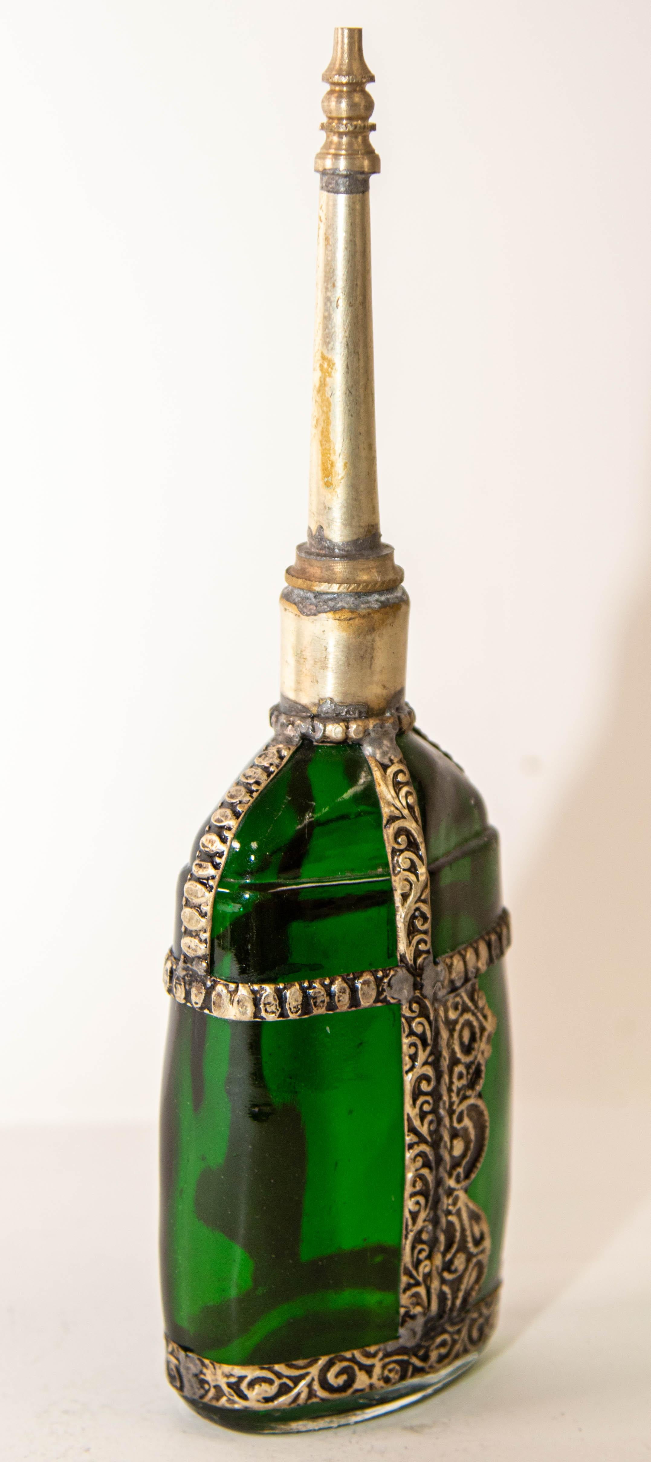 Moorish Green Glass Perfume Bottle Sprinkler with Embossed Metal Overlay For Sale 5