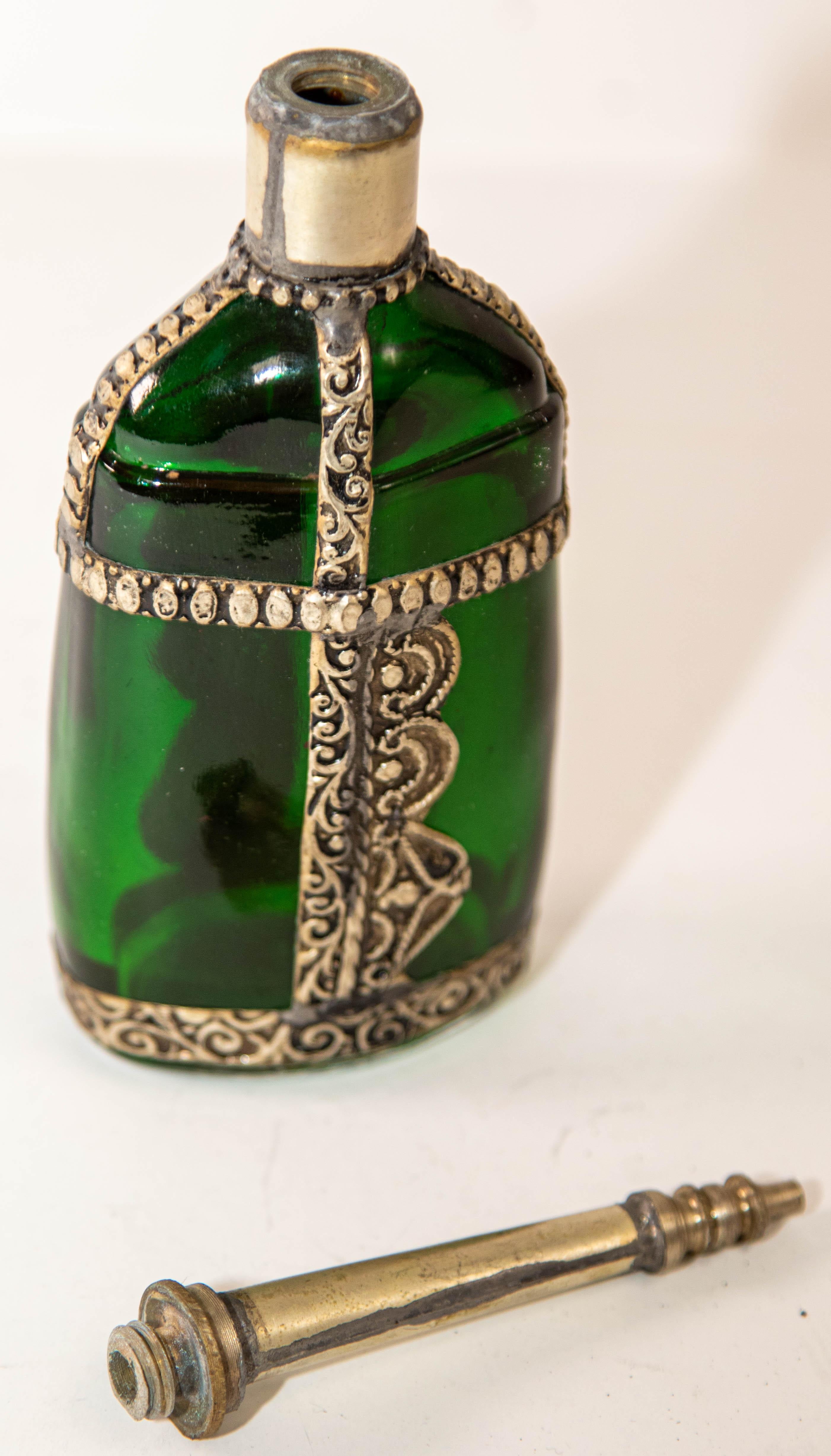 Moorish Green Glass Perfume Bottle Sprinkler with Embossed Metal Overlay For Sale 9