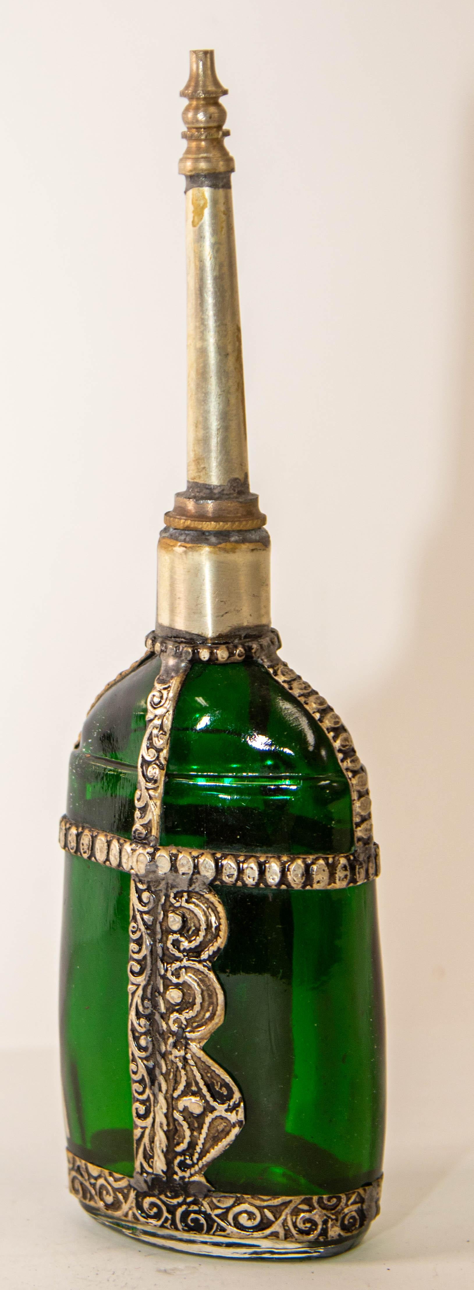 Moorish Green Glass Perfume Bottle Sprinkler with Embossed Metal Overlay For Sale 3