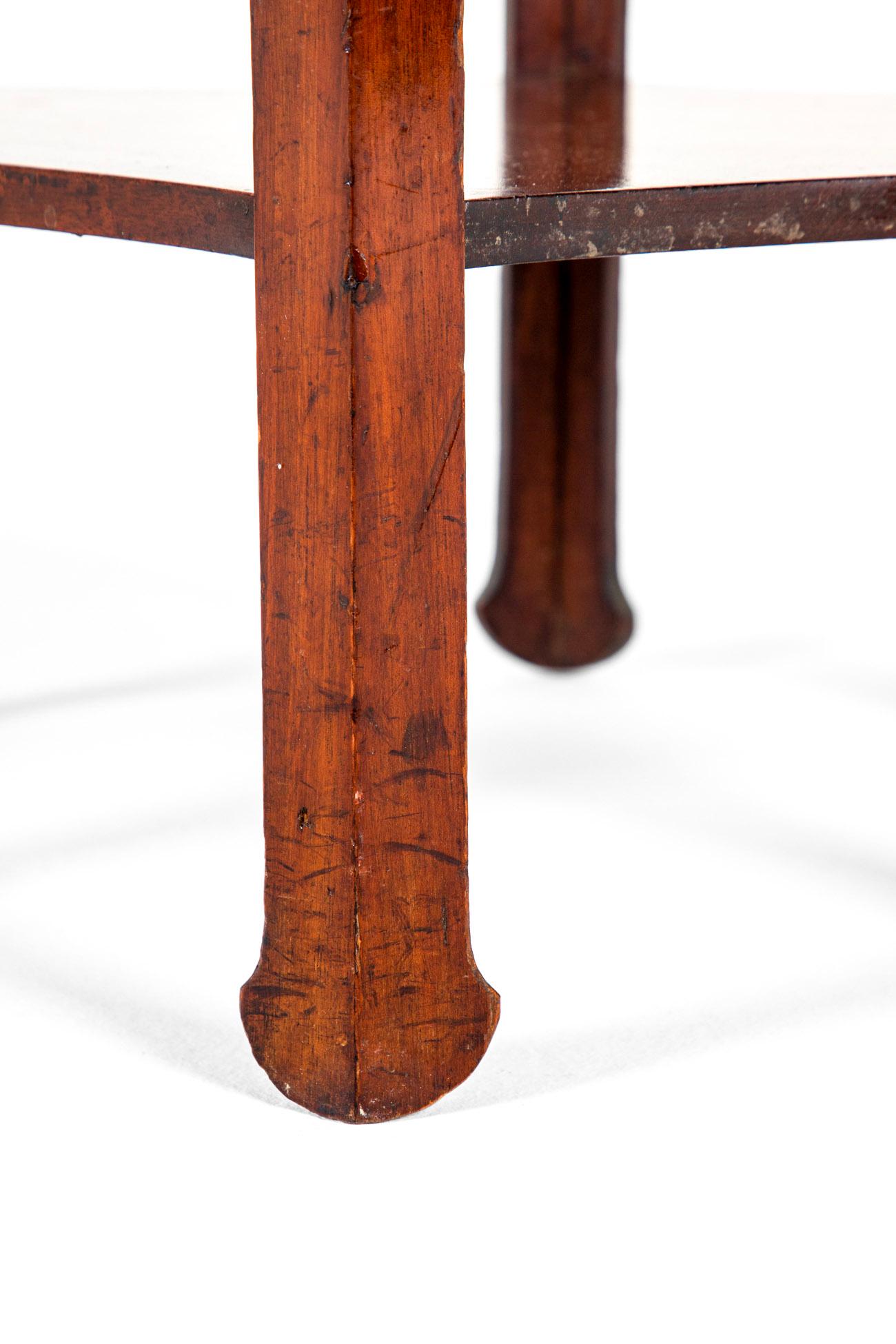 Table d'appoint à plateau en terre cuite Greene & Greene en vente 4