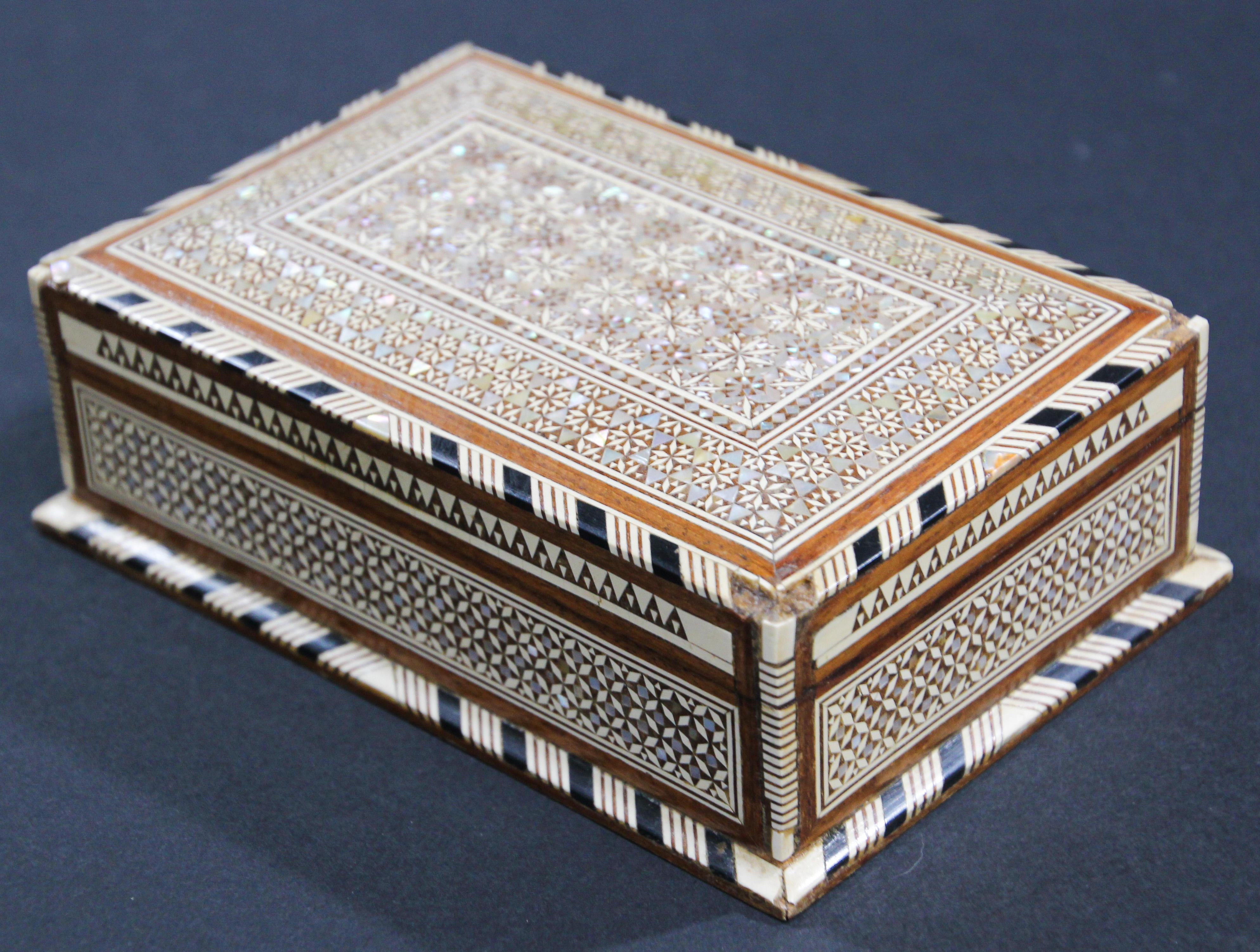 Moorish Handcrafted Middle Eastern Mosaic Inlaid Decorative Box For Sale 3