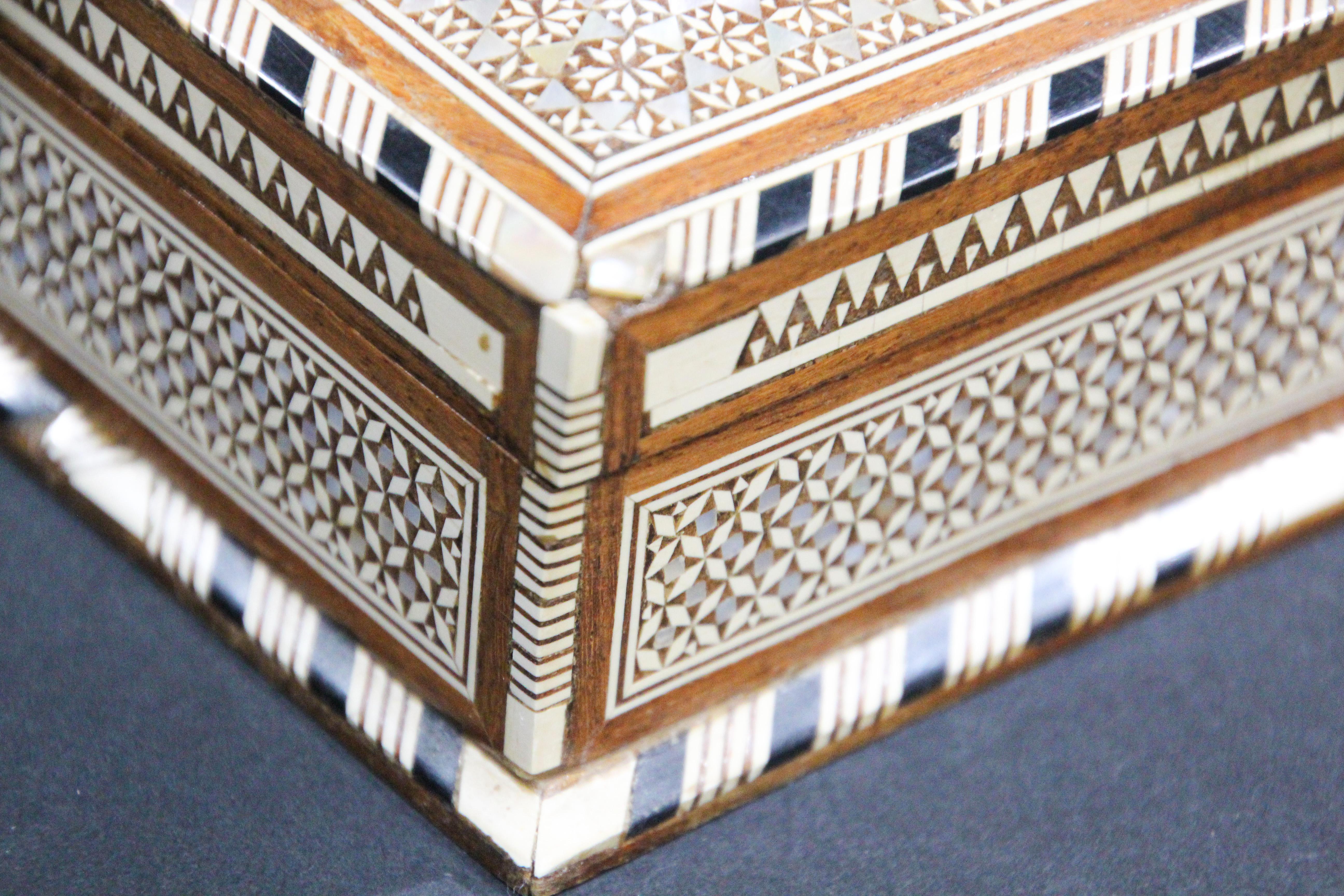 Moorish Handcrafted Middle Eastern Mosaic Inlaid Decorative Box For Sale 7