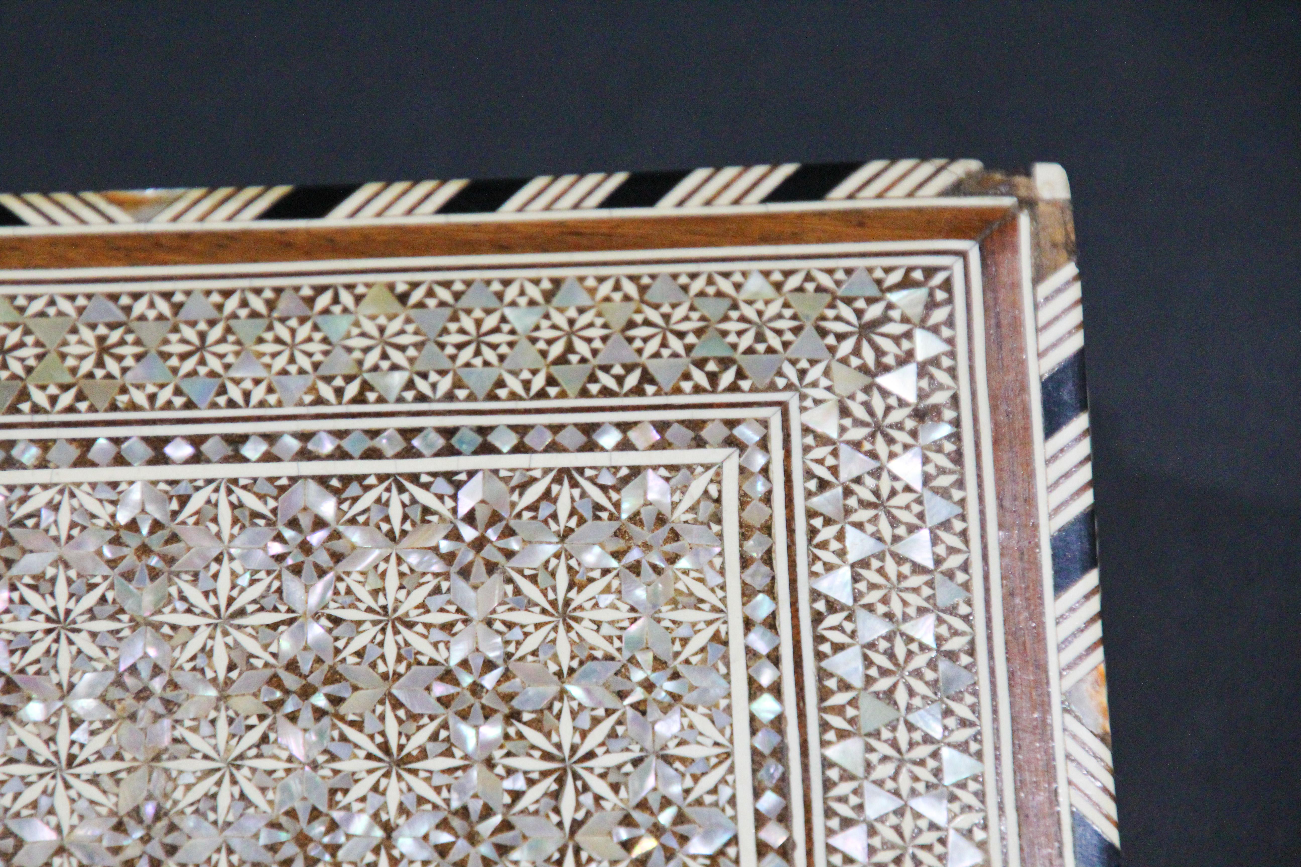 Maurische Handcrafted Nahen Osten Mosaik Intarsien Dekorative Box im Angebot 2