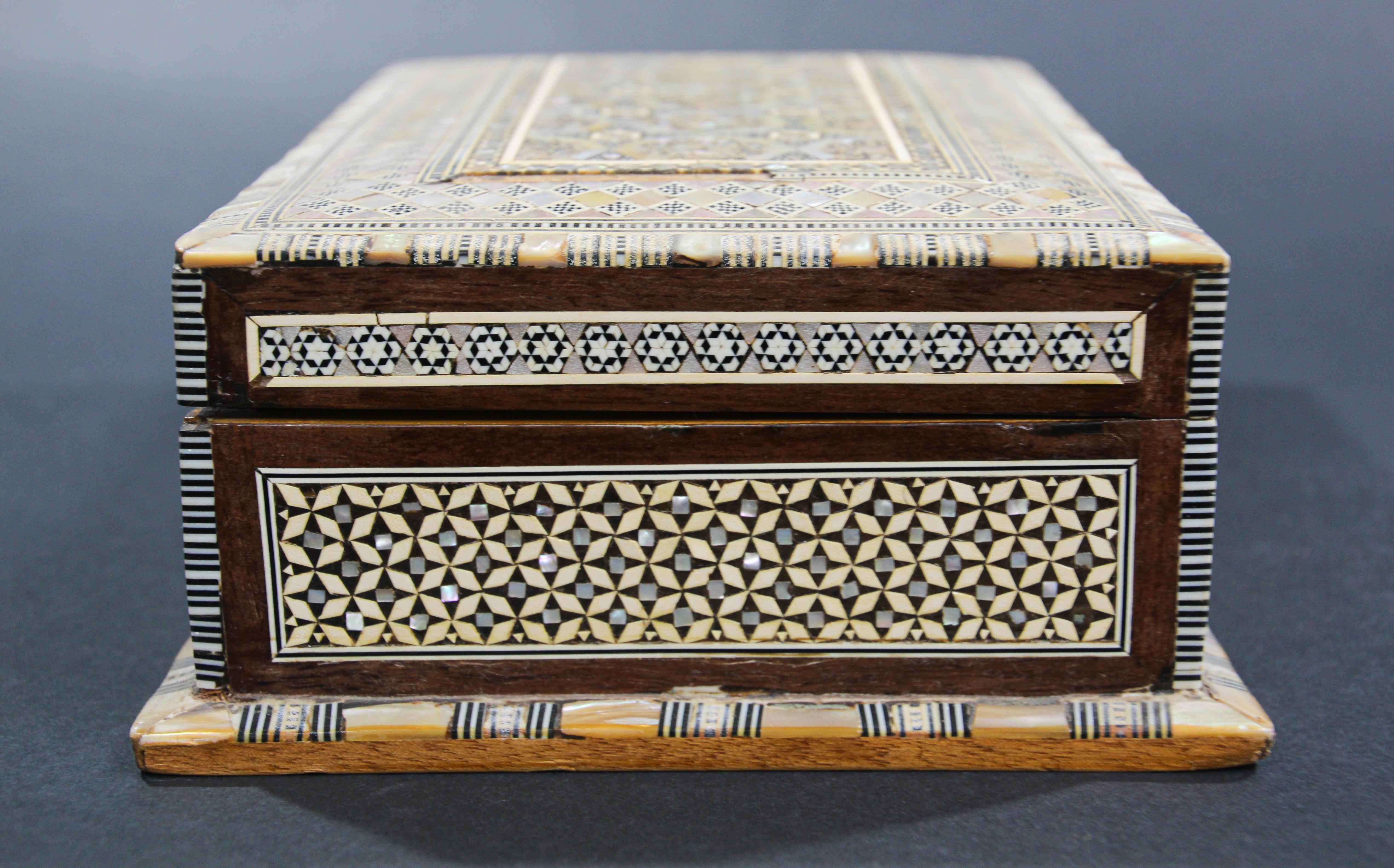 Moorish Handcrafted Middle Eastern Mosaic Shell Inlaid Decorative Jewelry Box 9