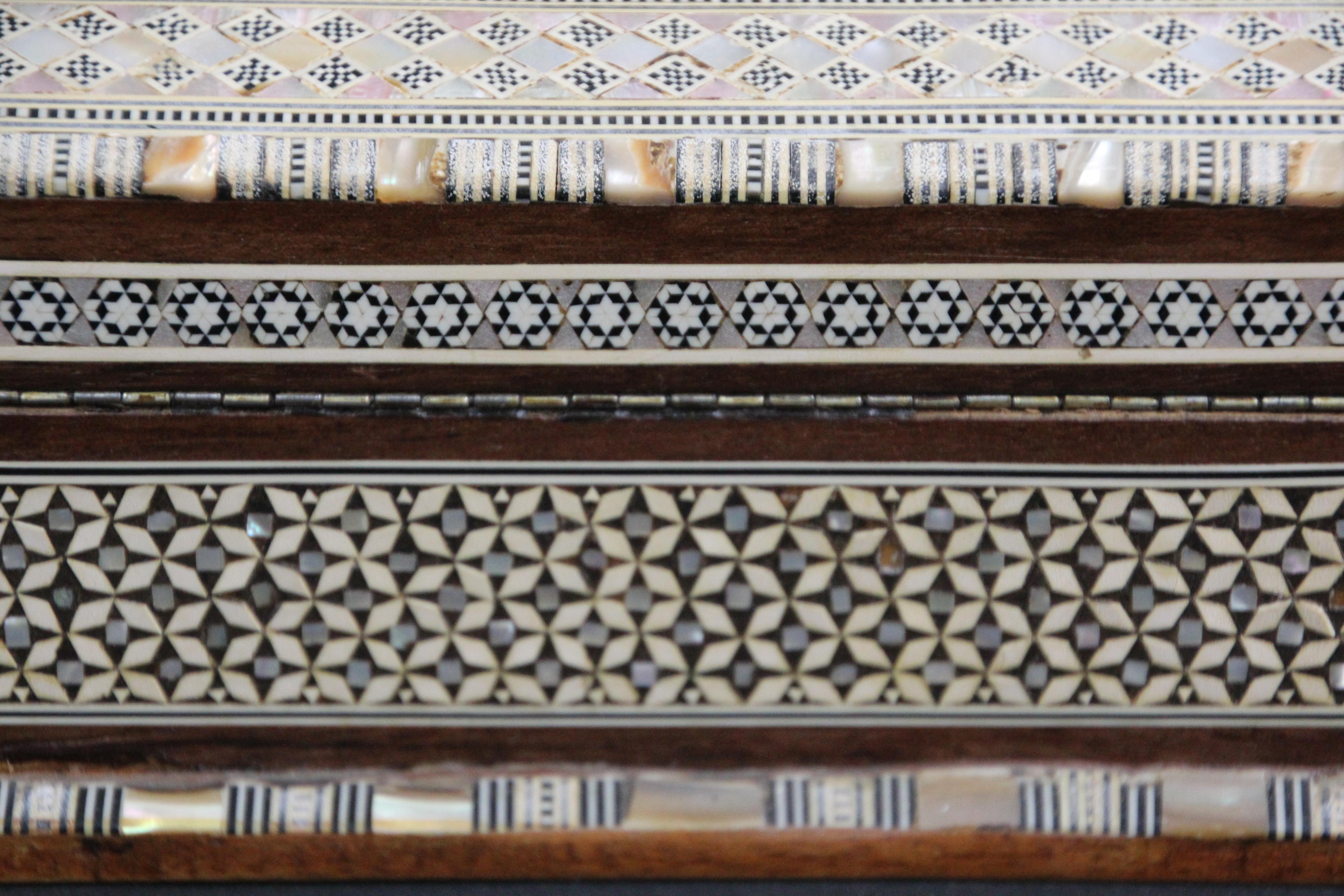 Moorish Handcrafted Middle Eastern Mosaic Shell Inlaid Decorative Jewelry Box 11