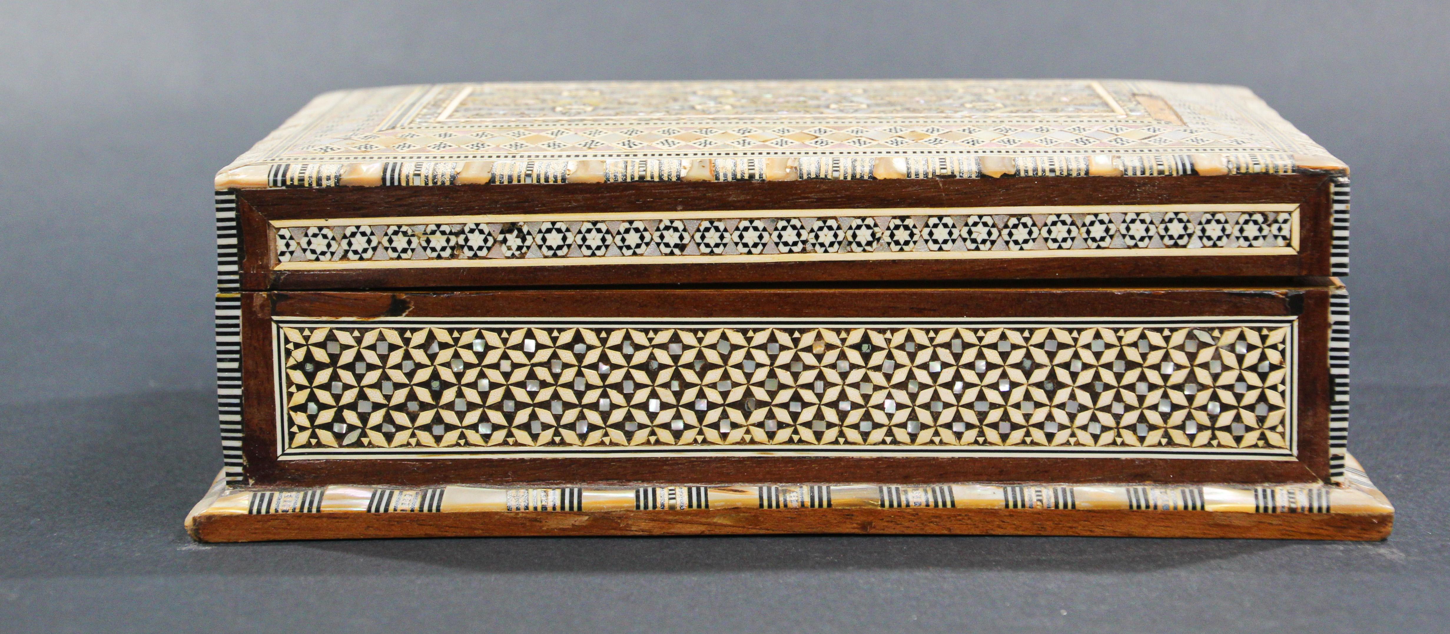 Inlay Moorish Handcrafted Middle Eastern Mosaic Shell Inlaid Decorative Jewelry Box