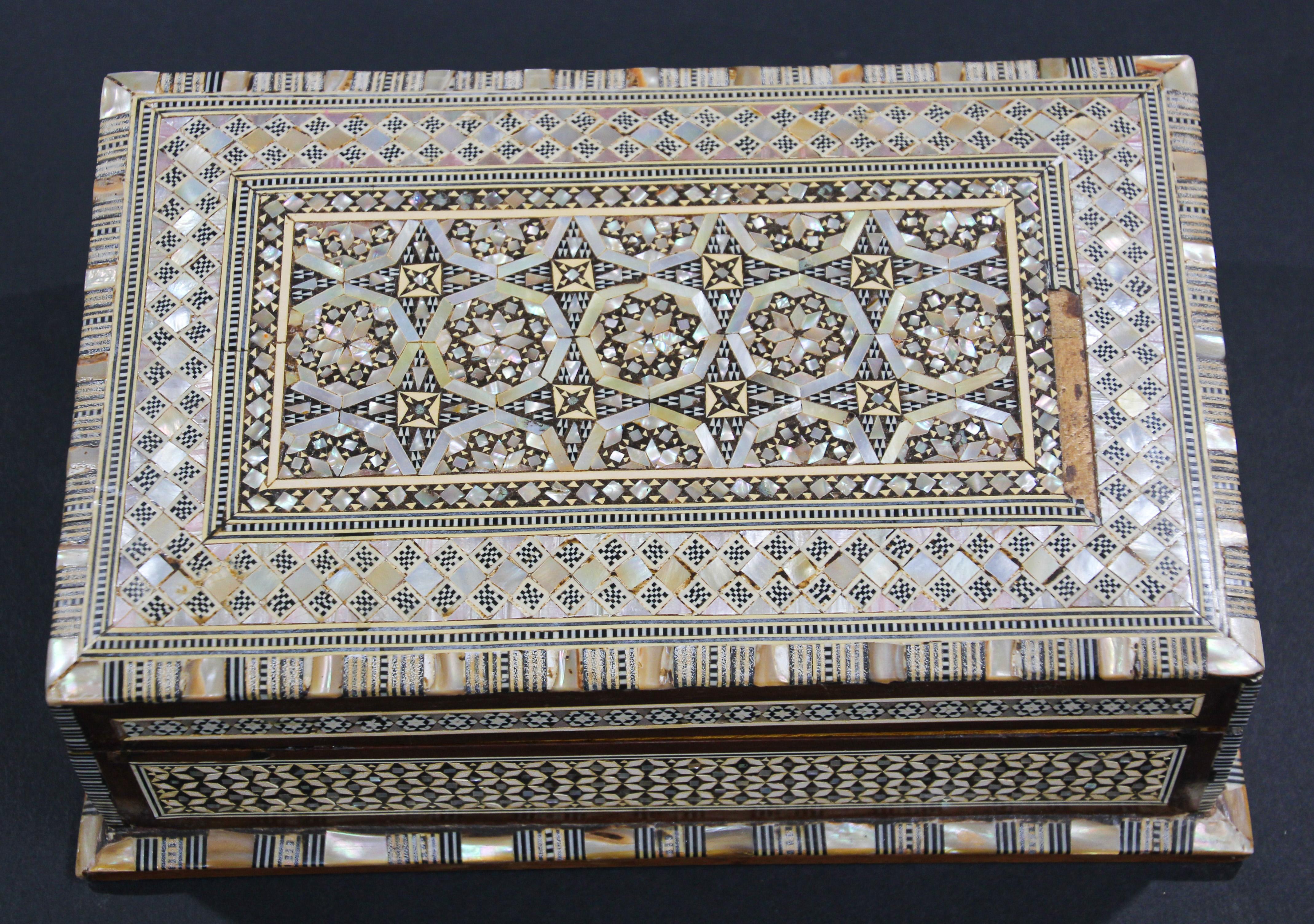 20th Century Moorish Handcrafted Middle Eastern Mosaic Shell Inlaid Decorative Jewelry Box