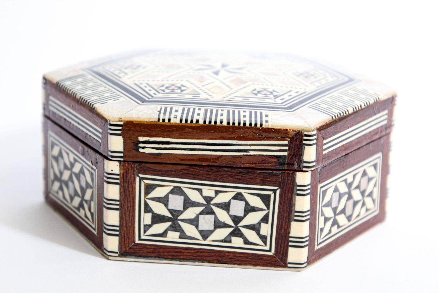 Moorish Handcrafted Hexagonal Box With Mosaic Inlaid 4