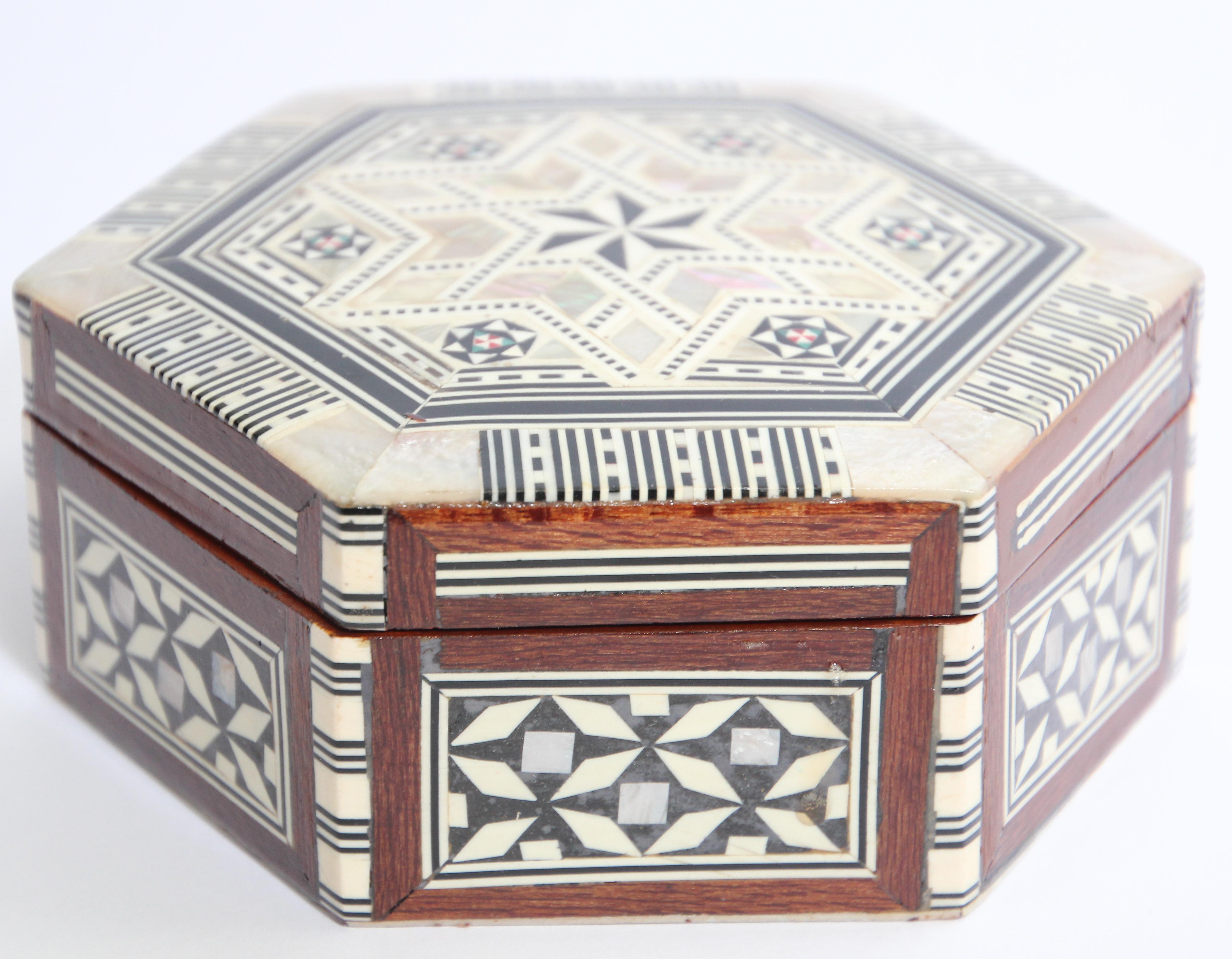 Lebanese Moorish Handcrafted Octagonal Box with White Mosaic Marquetry