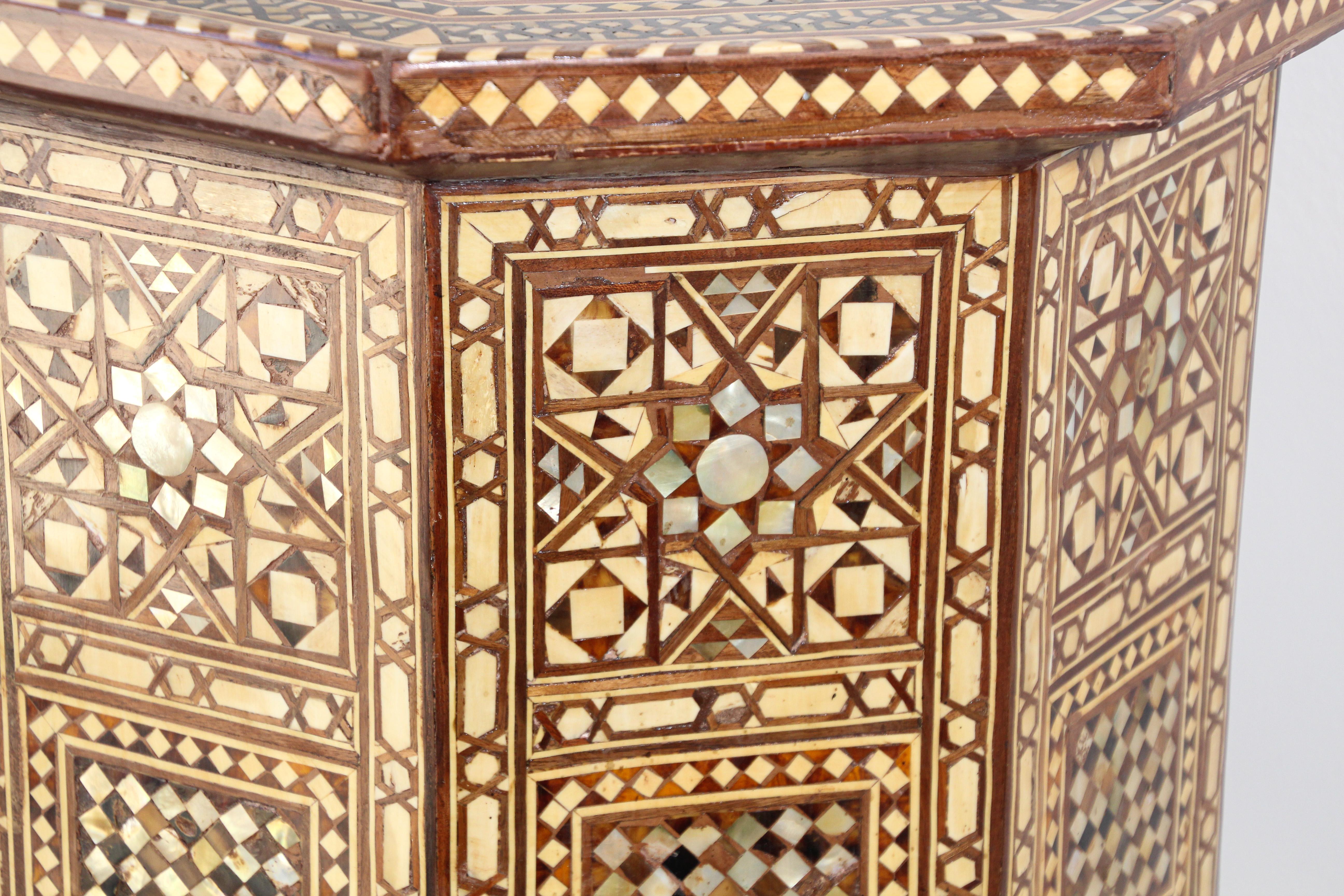 Hand-Crafted Moorish Handcrafted Octagonal Pedestal Table Inlaid with Mosaic Marquetry For Sale